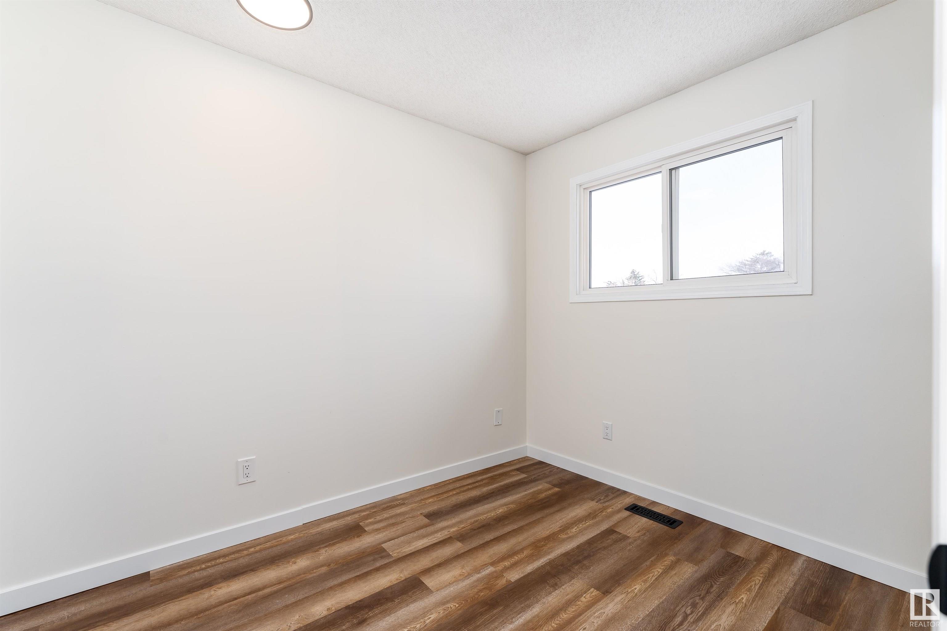      2339 139 AV NW , Edmonton,  ,T5Y 1S1 ;  Listing Number: MLS E4420893