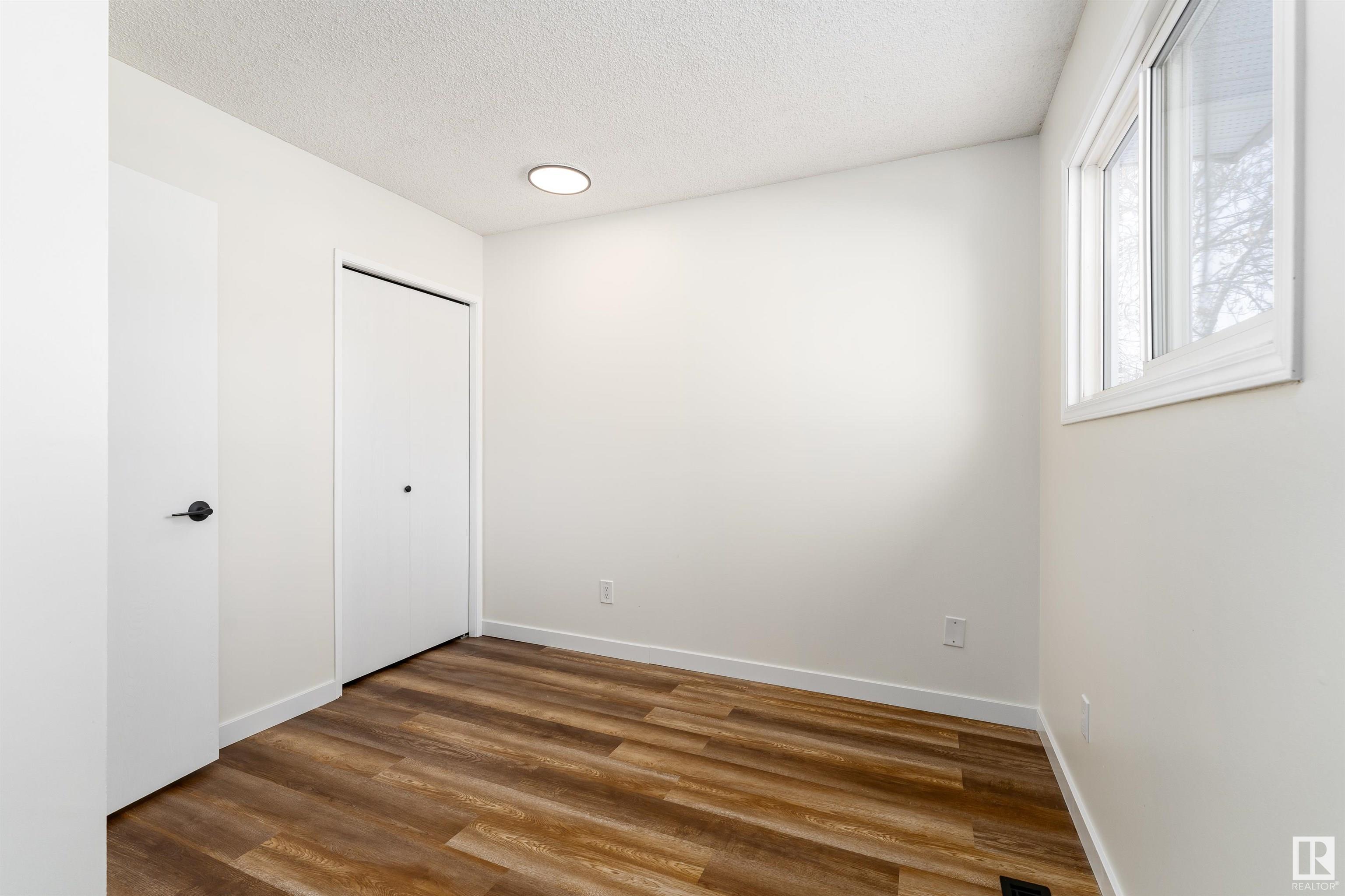      2339 139 AV NW , Edmonton,  ,T5Y 1S1 ;  Listing Number: MLS E4420893
