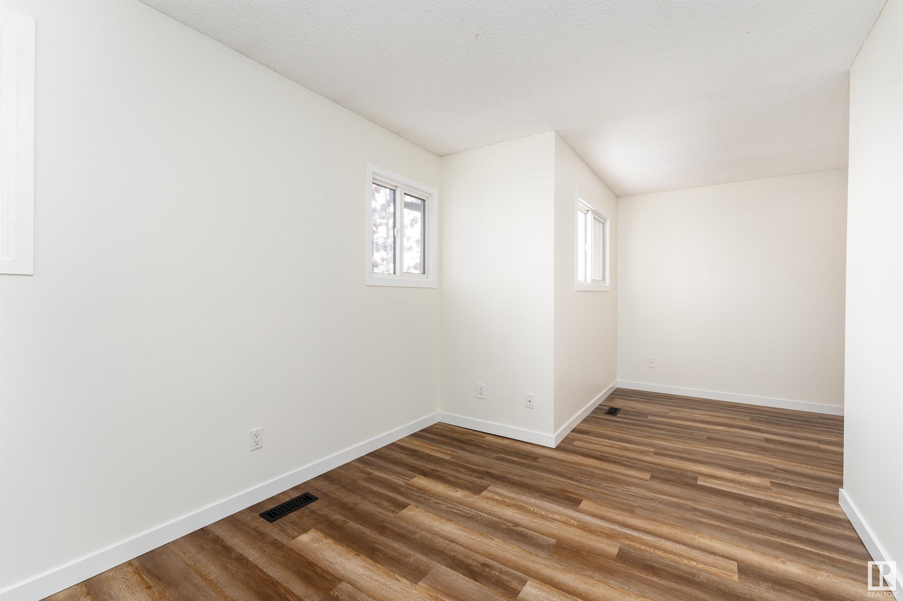      2339 139 AV NW , Edmonton,  ,T5Y 1S1 ;  Listing Number: MLS E4420893