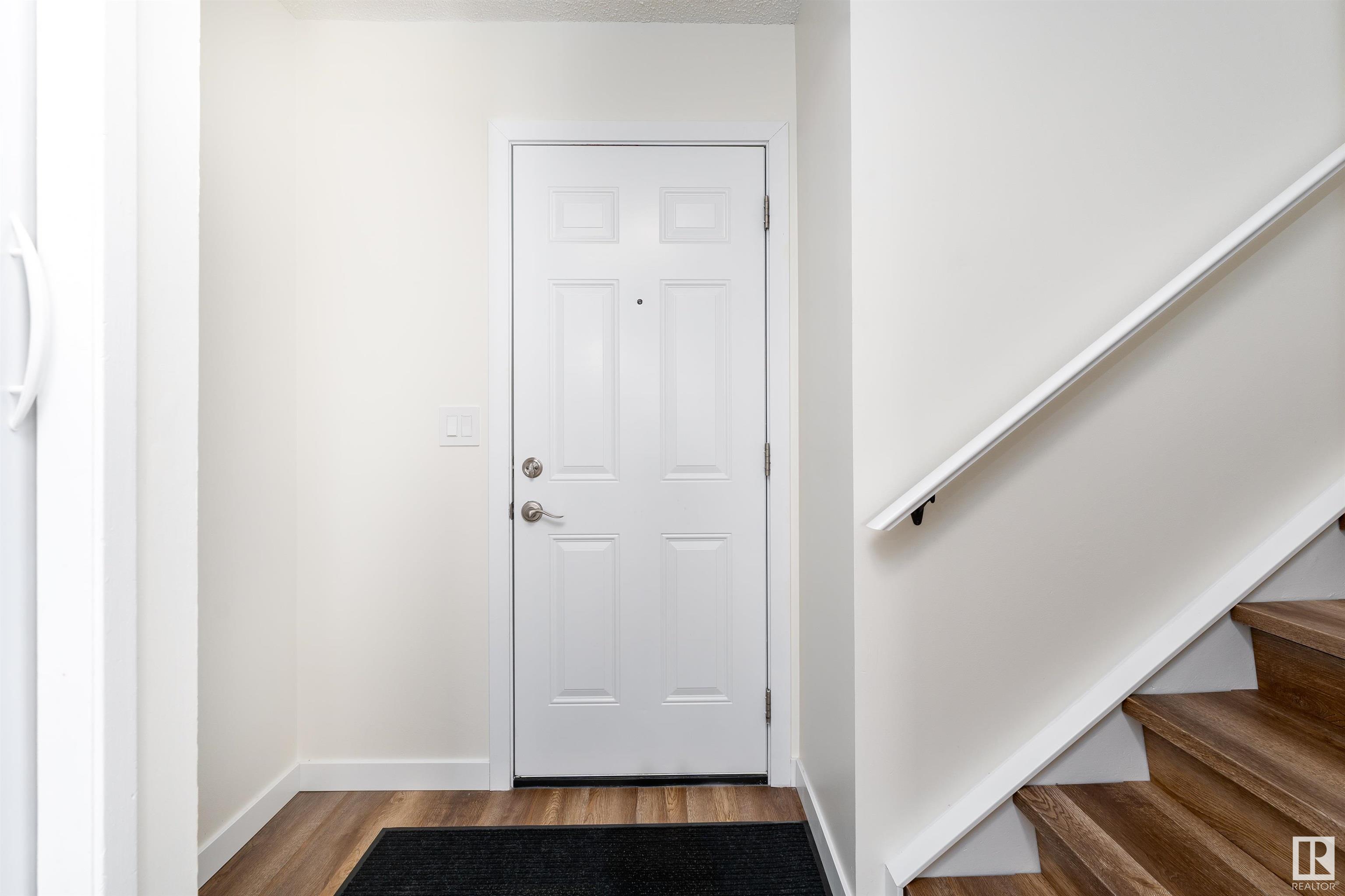      2339 139 AV NW , Edmonton,  ,T5Y 1S1 ;  Listing Number: MLS E4420893