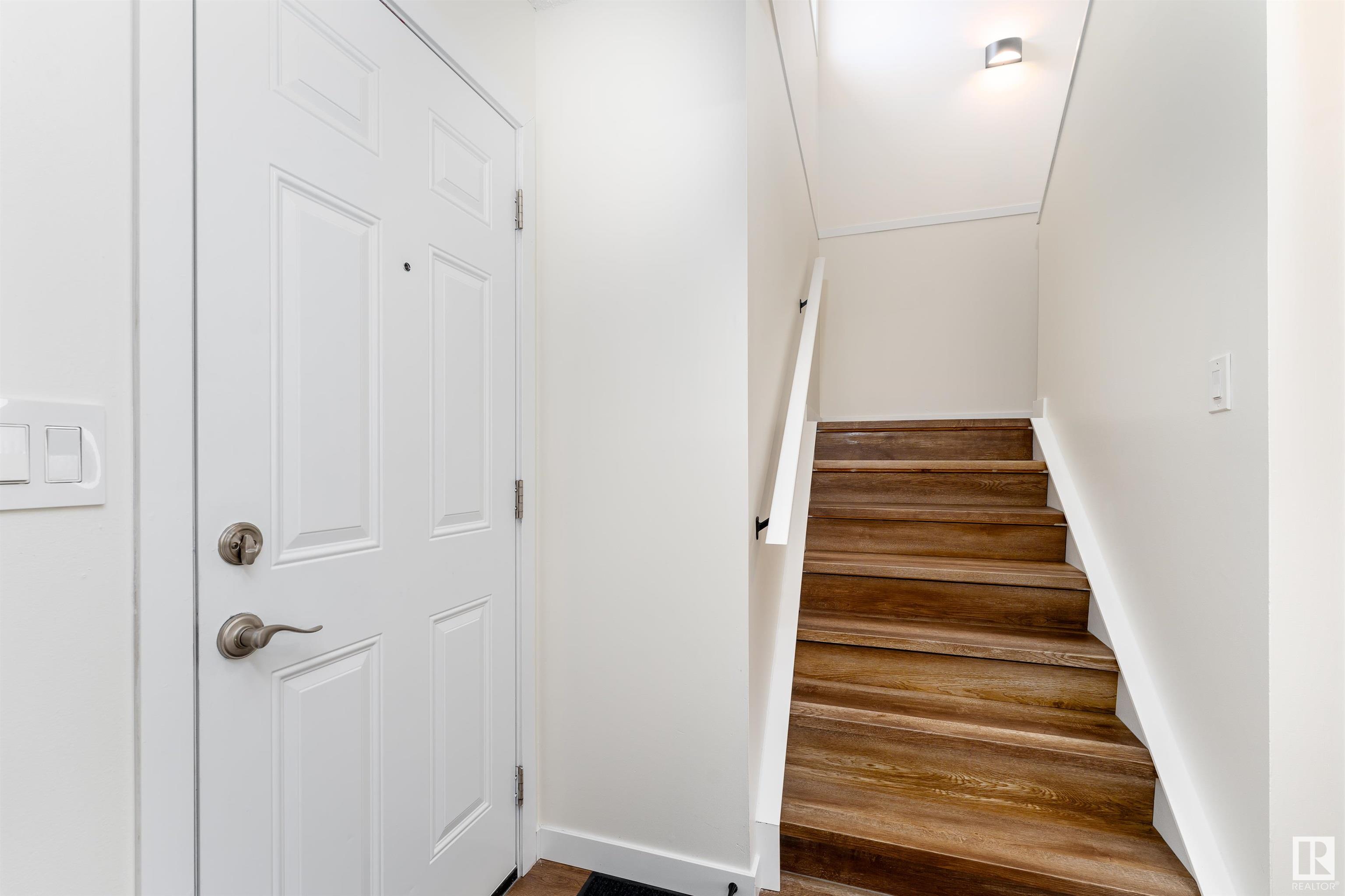      2339 139 AV NW , Edmonton,  ,T5Y 1S1 ;  Listing Number: MLS E4420893