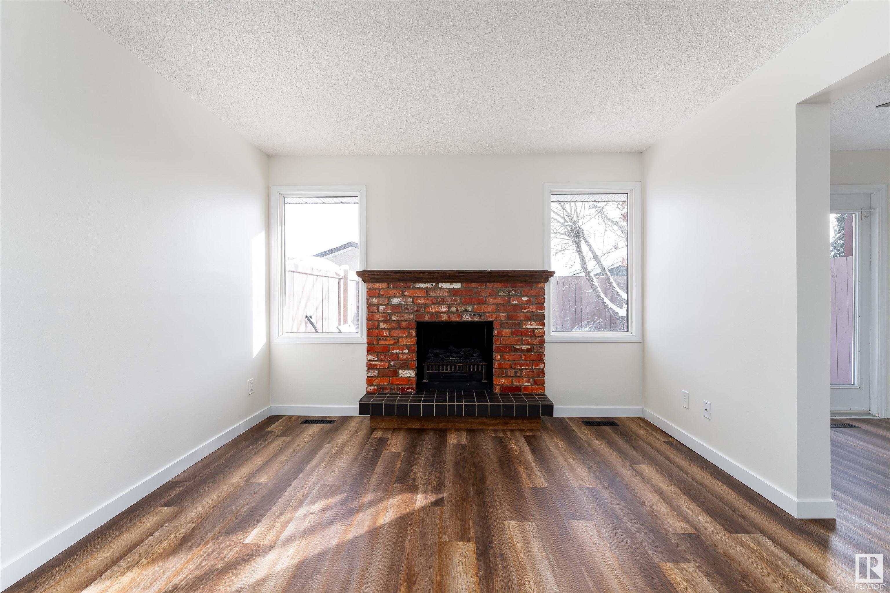      2339 139 AV NW , Edmonton,  ,T5Y 1S1 ;  Listing Number: MLS E4420893