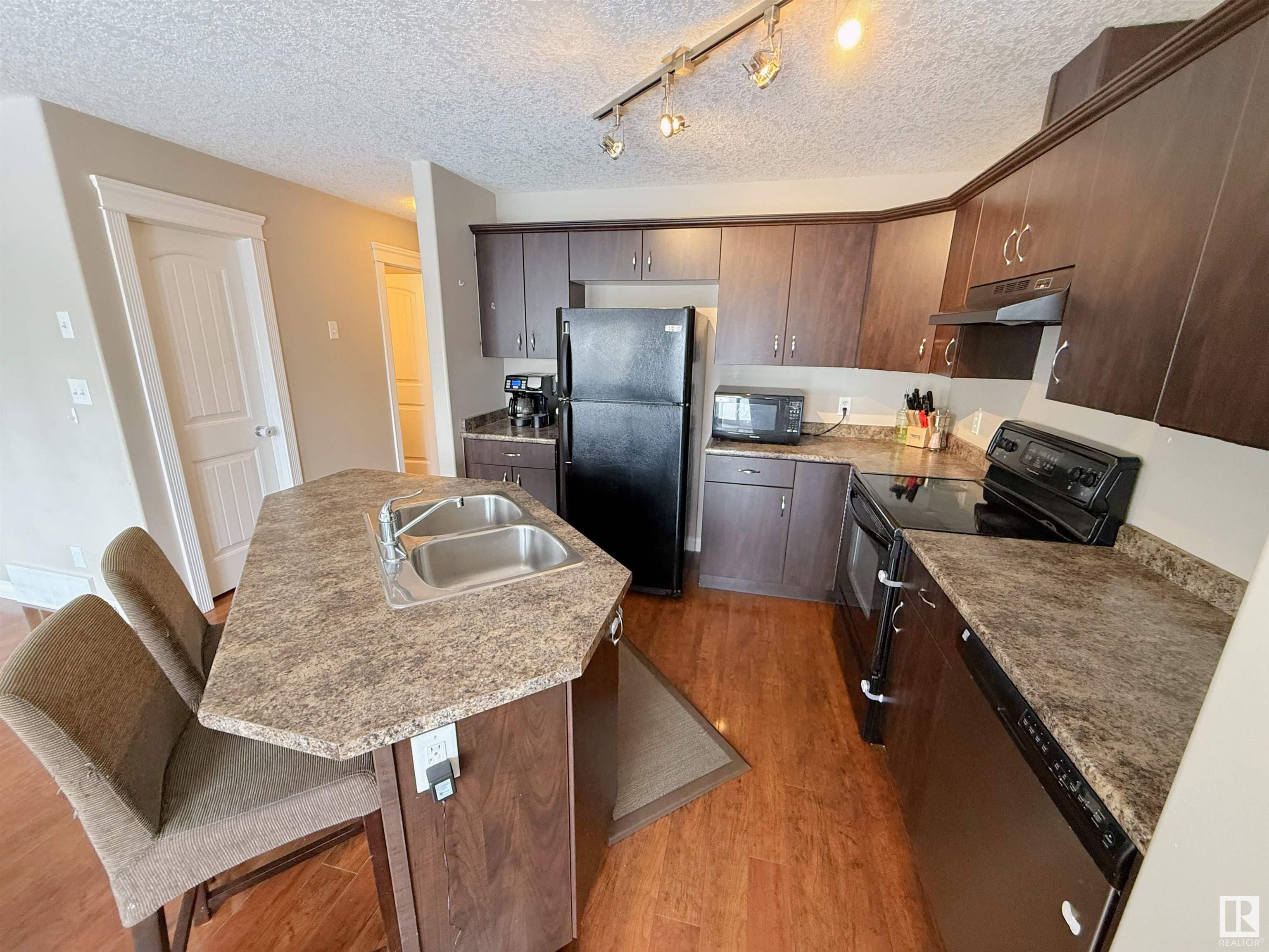      6 MERIDIAN LO , Stony Plain,  ,T7Z 0B6 ;  Listing Number: MLS E4420910