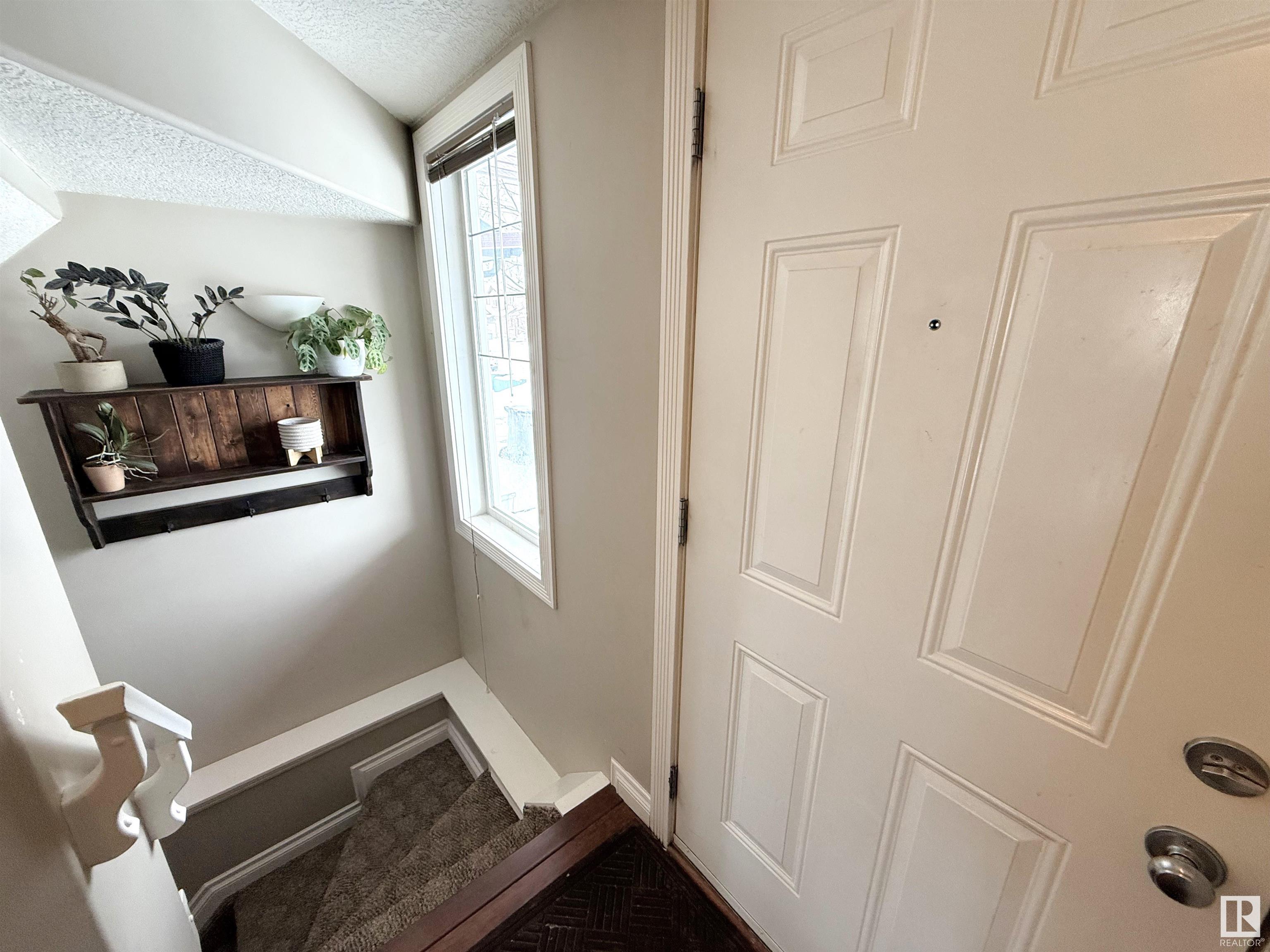      6 MERIDIAN LO , Stony Plain,  ,T7Z 0B6 ;  Listing Number: MLS E4420910