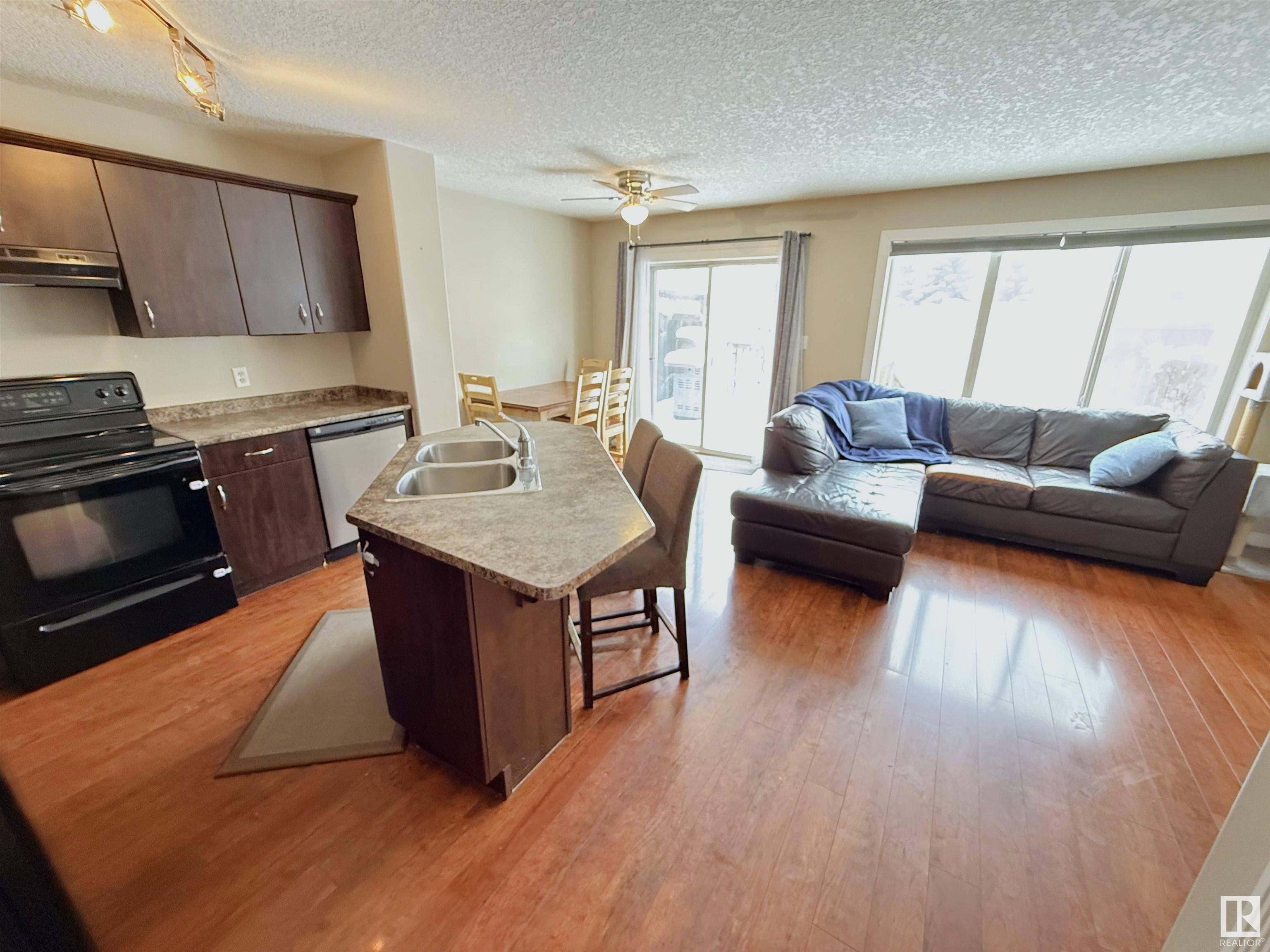      6 MERIDIAN LO , Stony Plain,  ,T7Z 0B6 ;  Listing Number: MLS E4420910