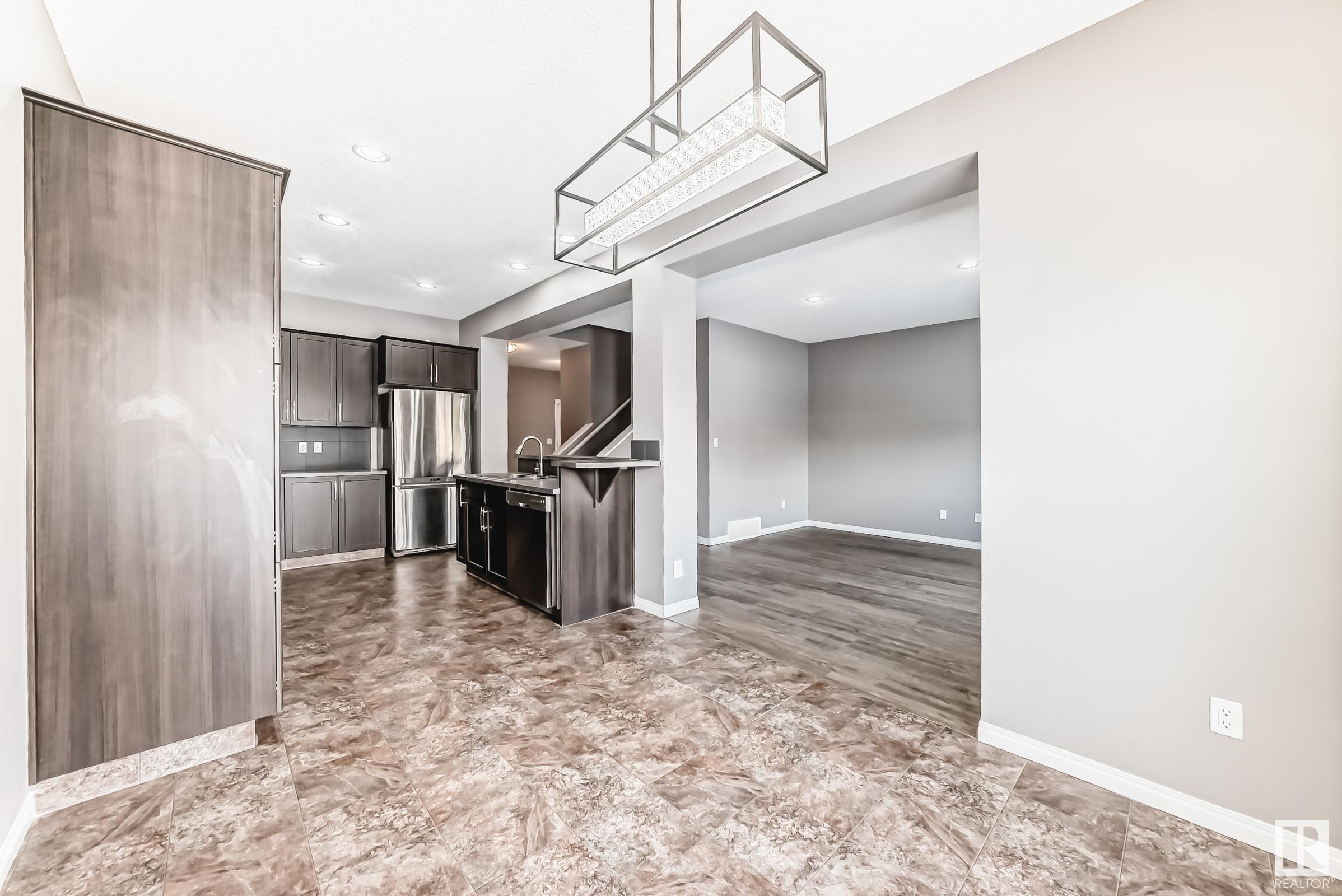      5616 175 AV NW , Edmonton,  ,T5Y 0T6 ;  Listing Number: MLS E4420913