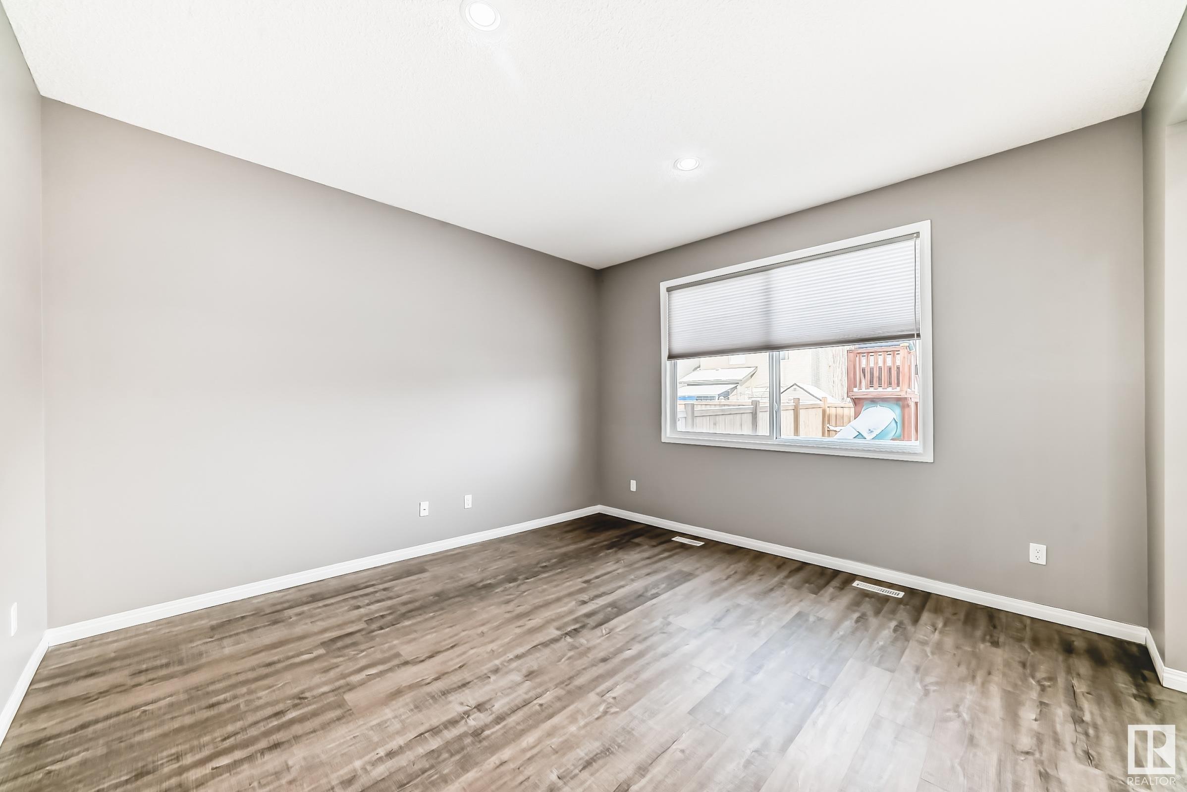     5616 175 AV NW , Edmonton,  ,T5Y 0T6 ;  Listing Number: MLS E4420913