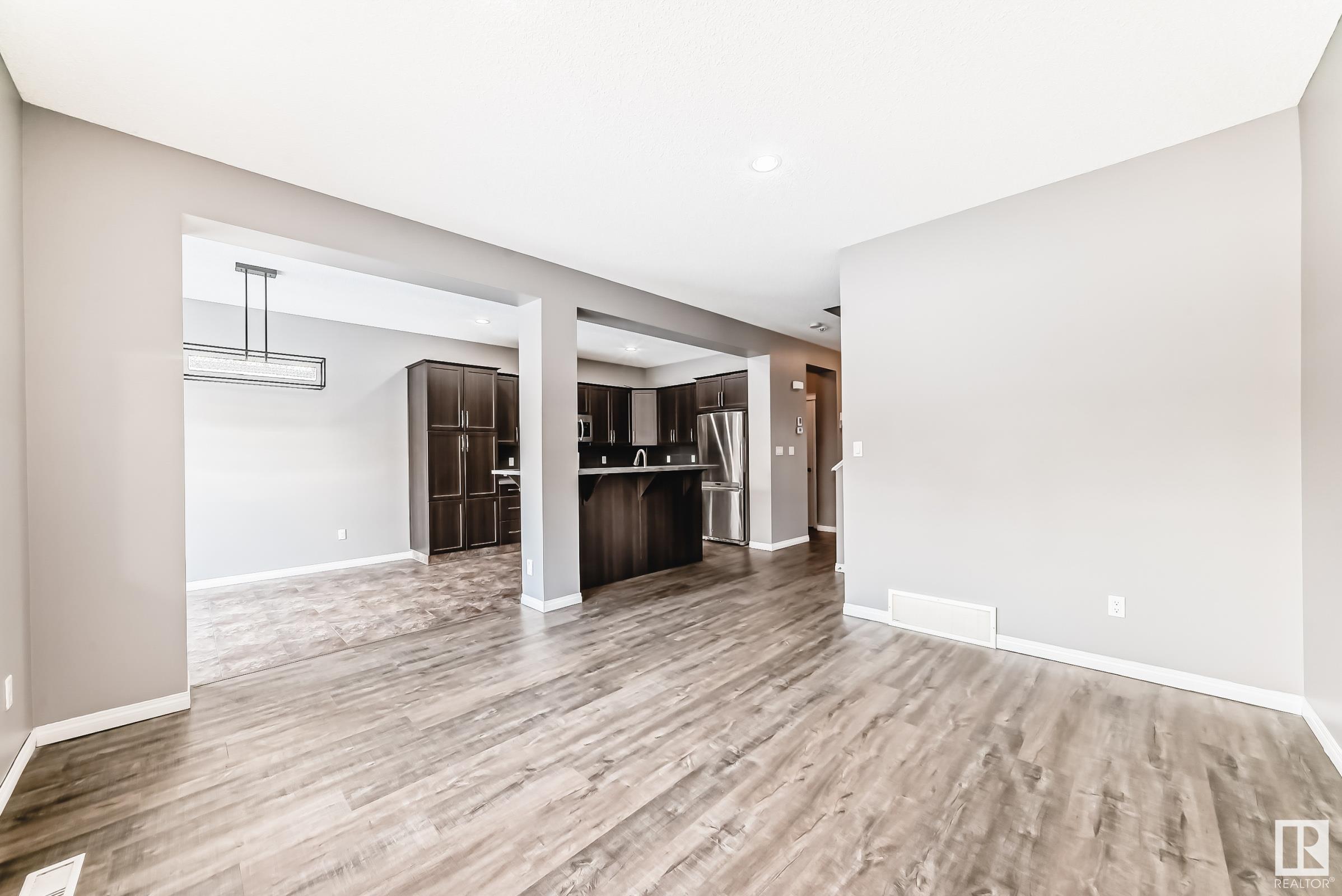      5616 175 AV NW , Edmonton,  ,T5Y 0T6 ;  Listing Number: MLS E4420913