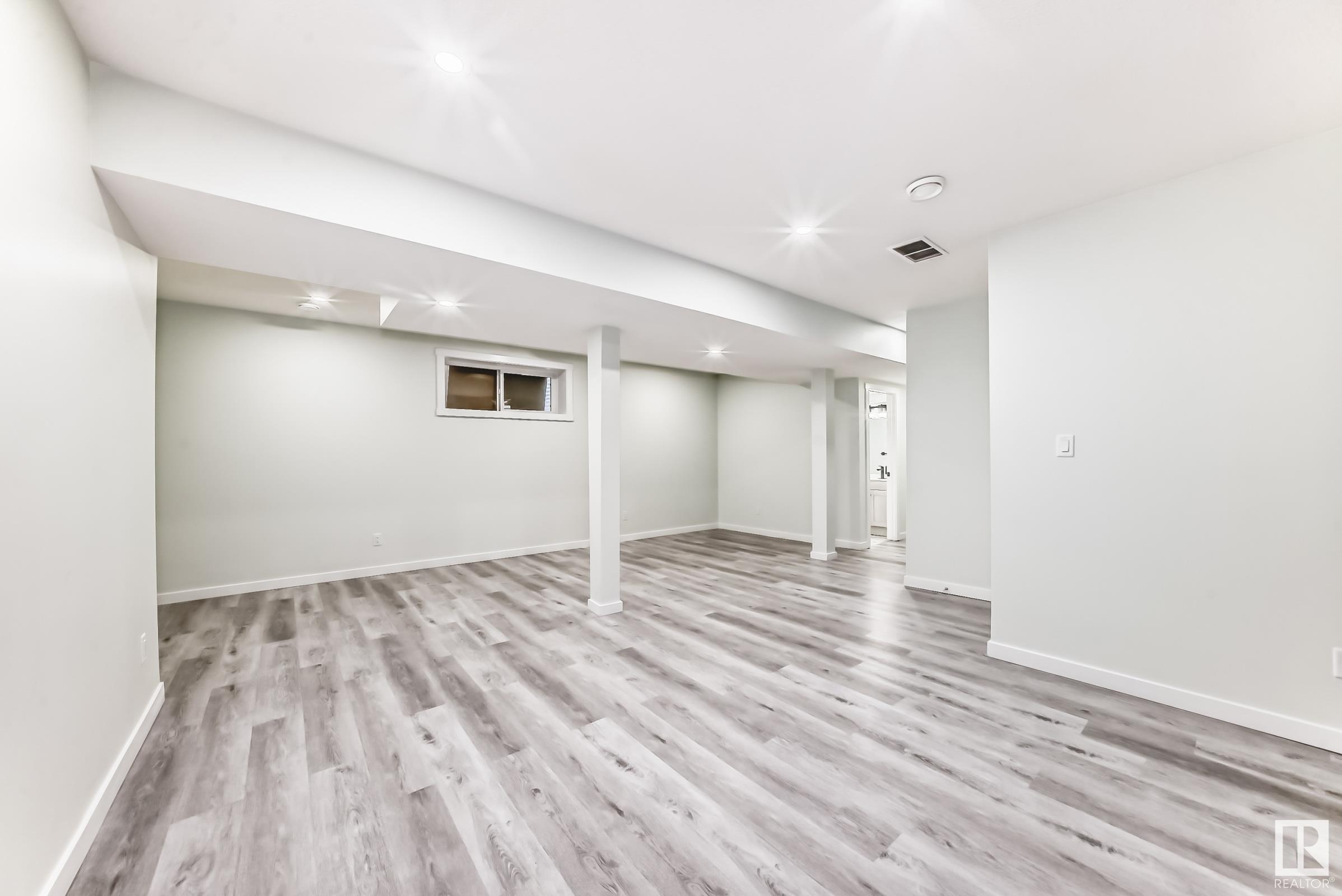      5616 175 AV NW , Edmonton,  ,T5Y 0T6 ;  Listing Number: MLS E4420913