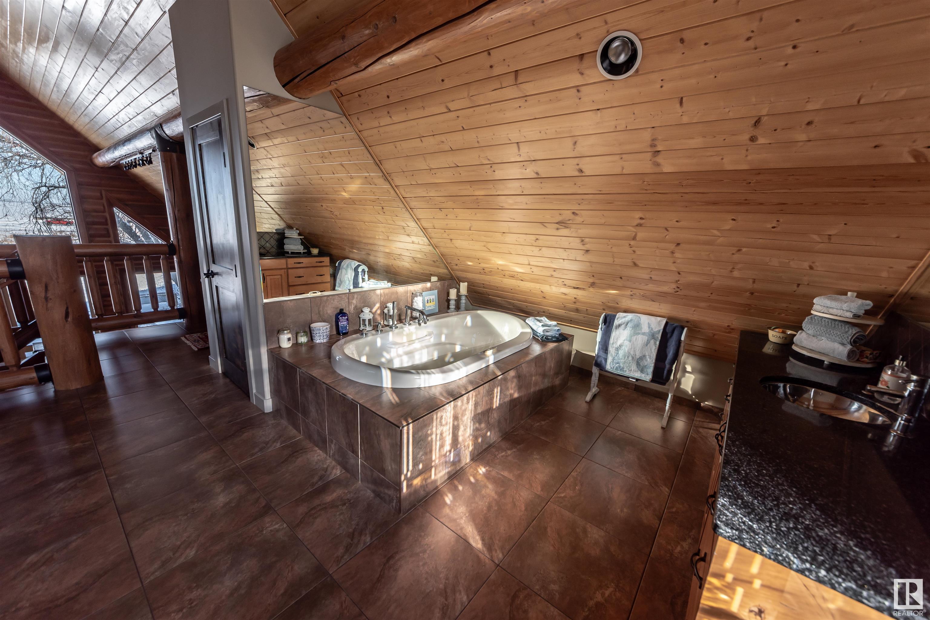      4916 50 AV , Rural Lac Ste. Anne County,  ,T0E 0A0 ;  Listing Number: MLS E4420914