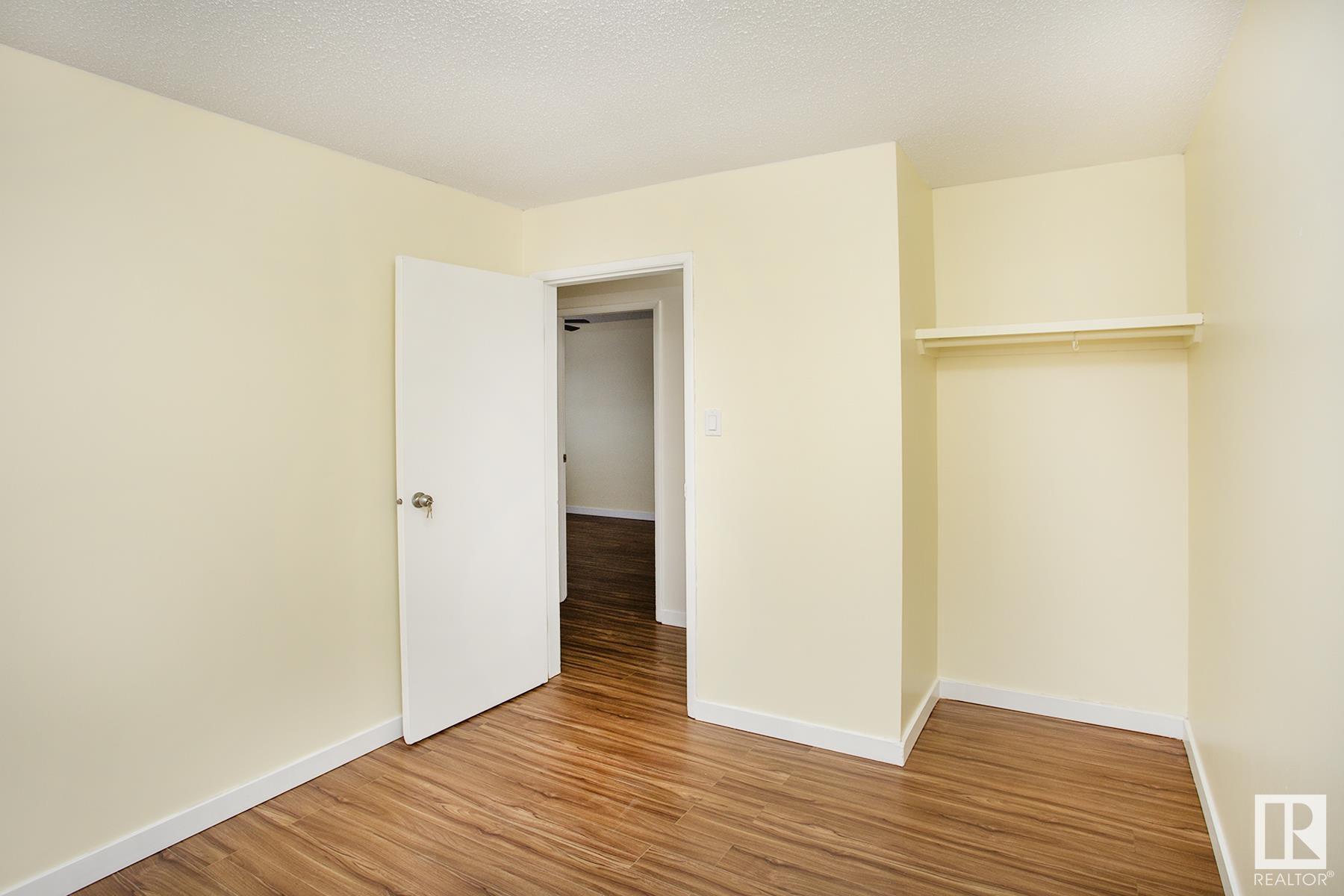      4 BELMEAD GARDENS GD NW , Edmonton,  ,T5T 1J1 ;  Listing Number: MLS E4420919
