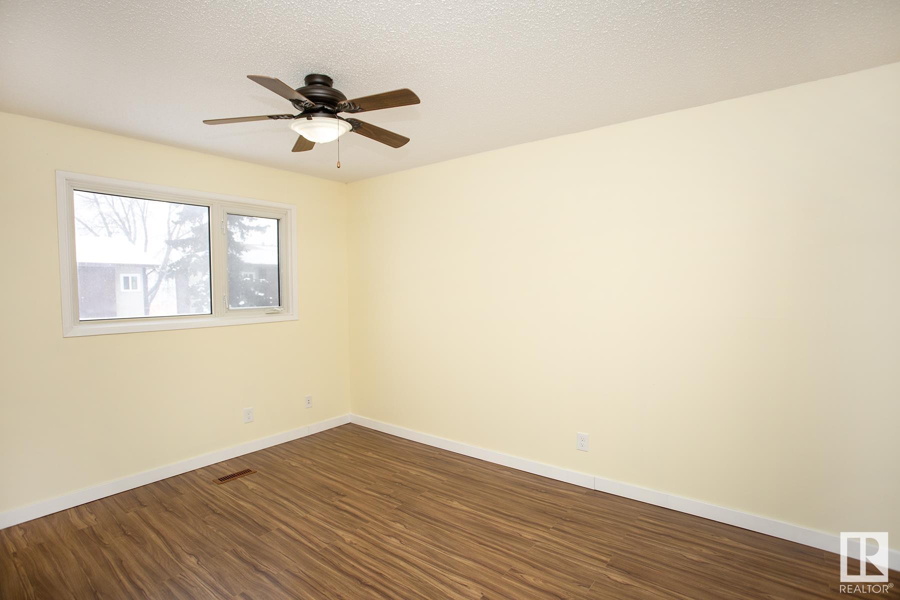      4 BELMEAD GARDENS GD NW , Edmonton,  ,T5T 1J1 ;  Listing Number: MLS E4420919