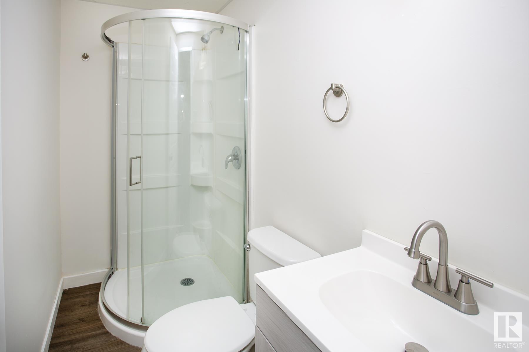      4 BELMEAD GARDENS GD NW , Edmonton,  ,T5T 1J1 ;  Listing Number: MLS E4420919