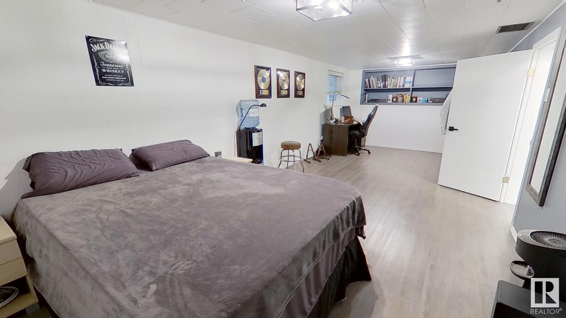      11037 85 AV NW , Edmonton,  ,T6G 0W5 ;  Listing Number: MLS E4420927
