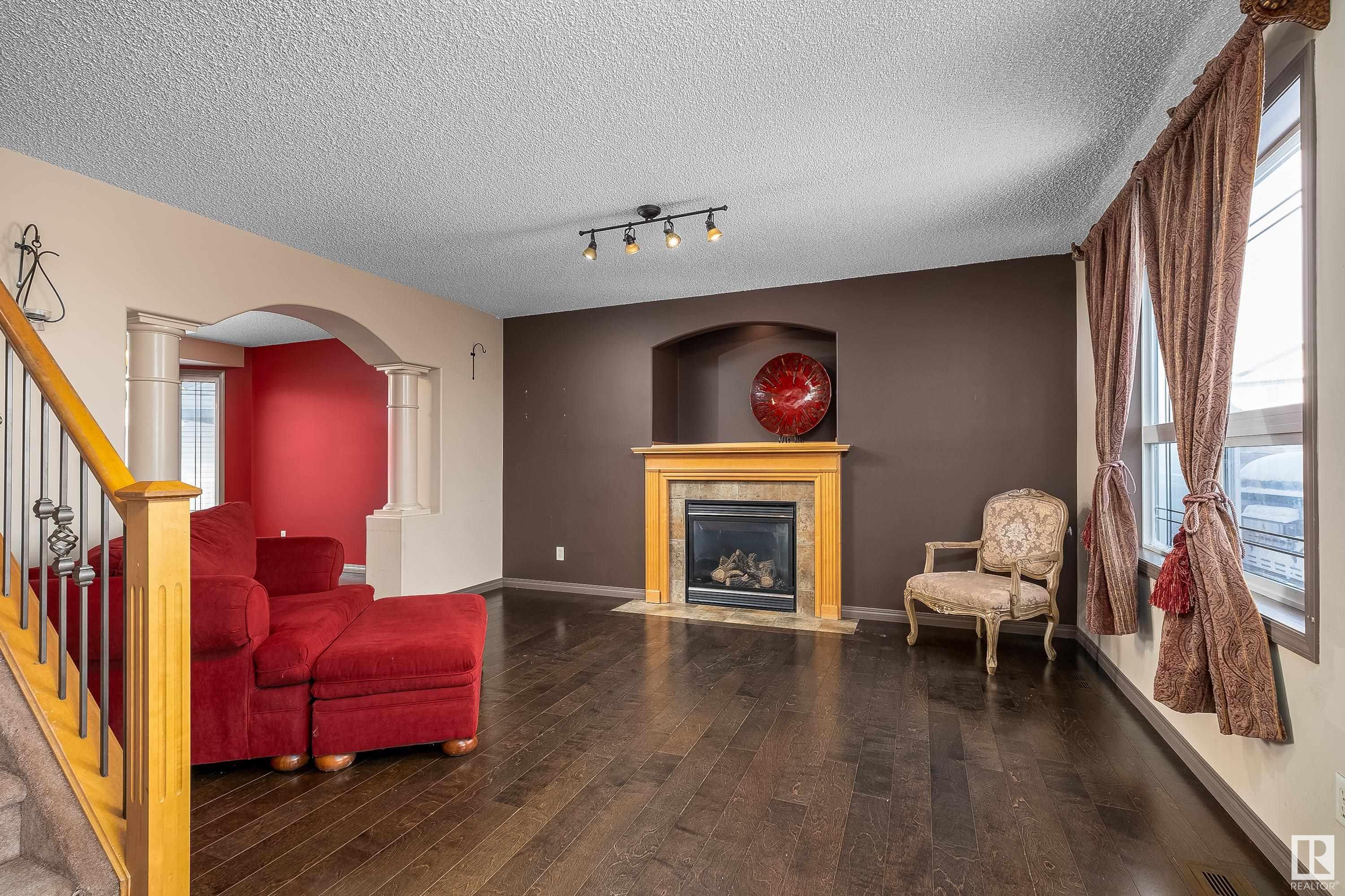      5639 204 ST NW , Edmonton,  ,T6M 2Z5 ;  Listing Number: MLS E4420937