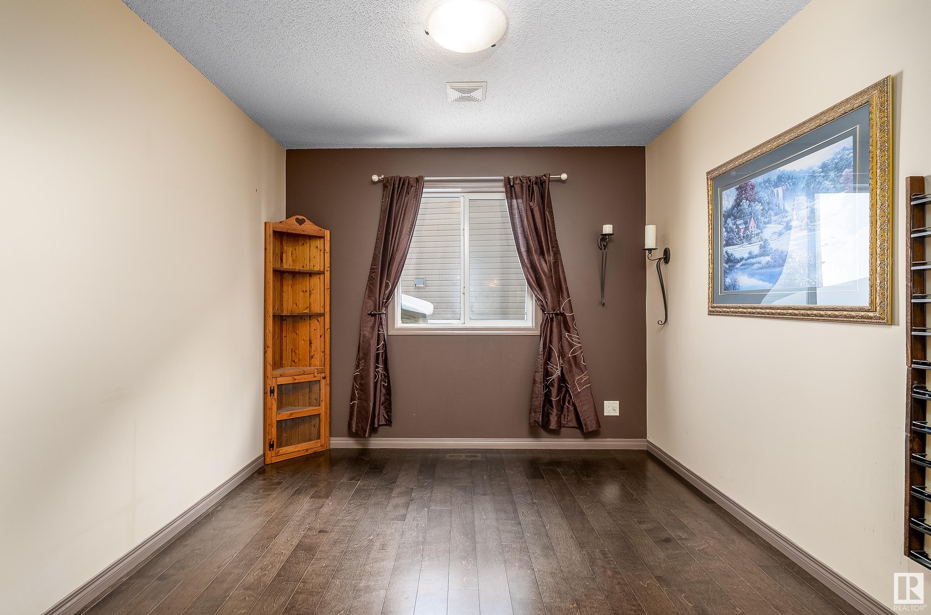      5639 204 ST NW , Edmonton,  ,T6M 2Z5 ;  Listing Number: MLS E4420937