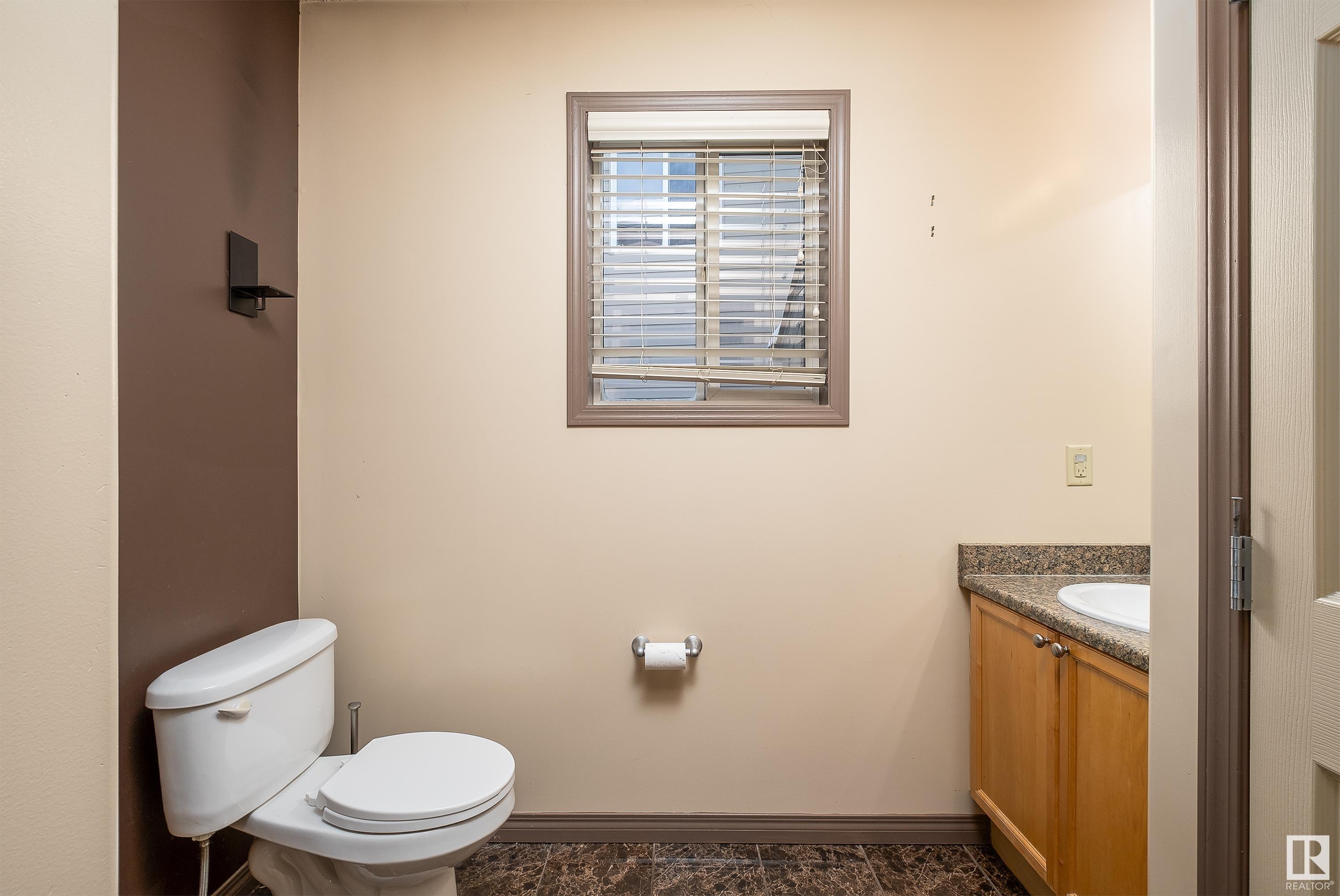      5639 204 ST NW , Edmonton,  ,T6M 2Z5 ;  Listing Number: MLS E4420937