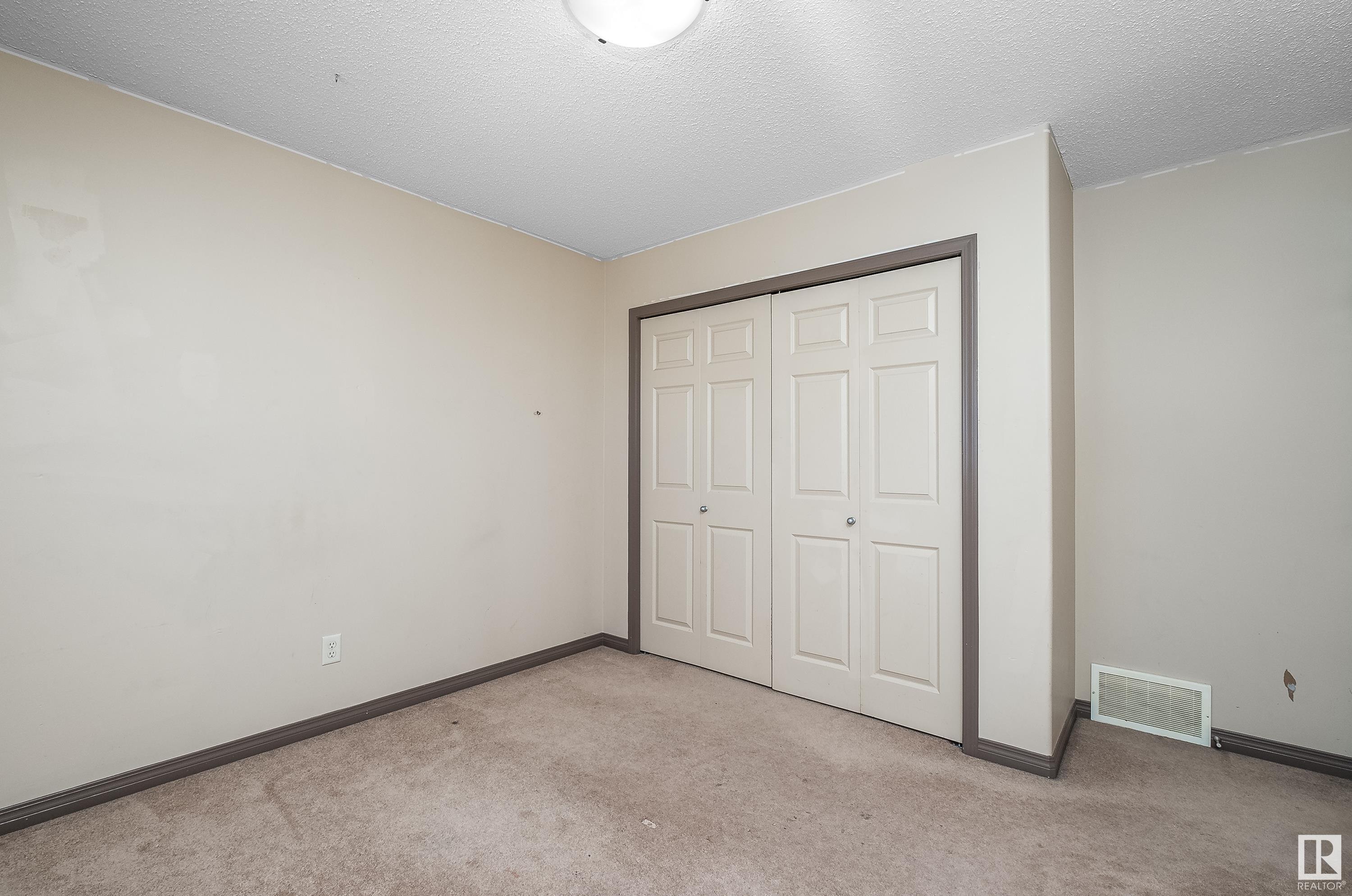      5639 204 ST NW , Edmonton,  ,T6M 2Z5 ;  Listing Number: MLS E4420937