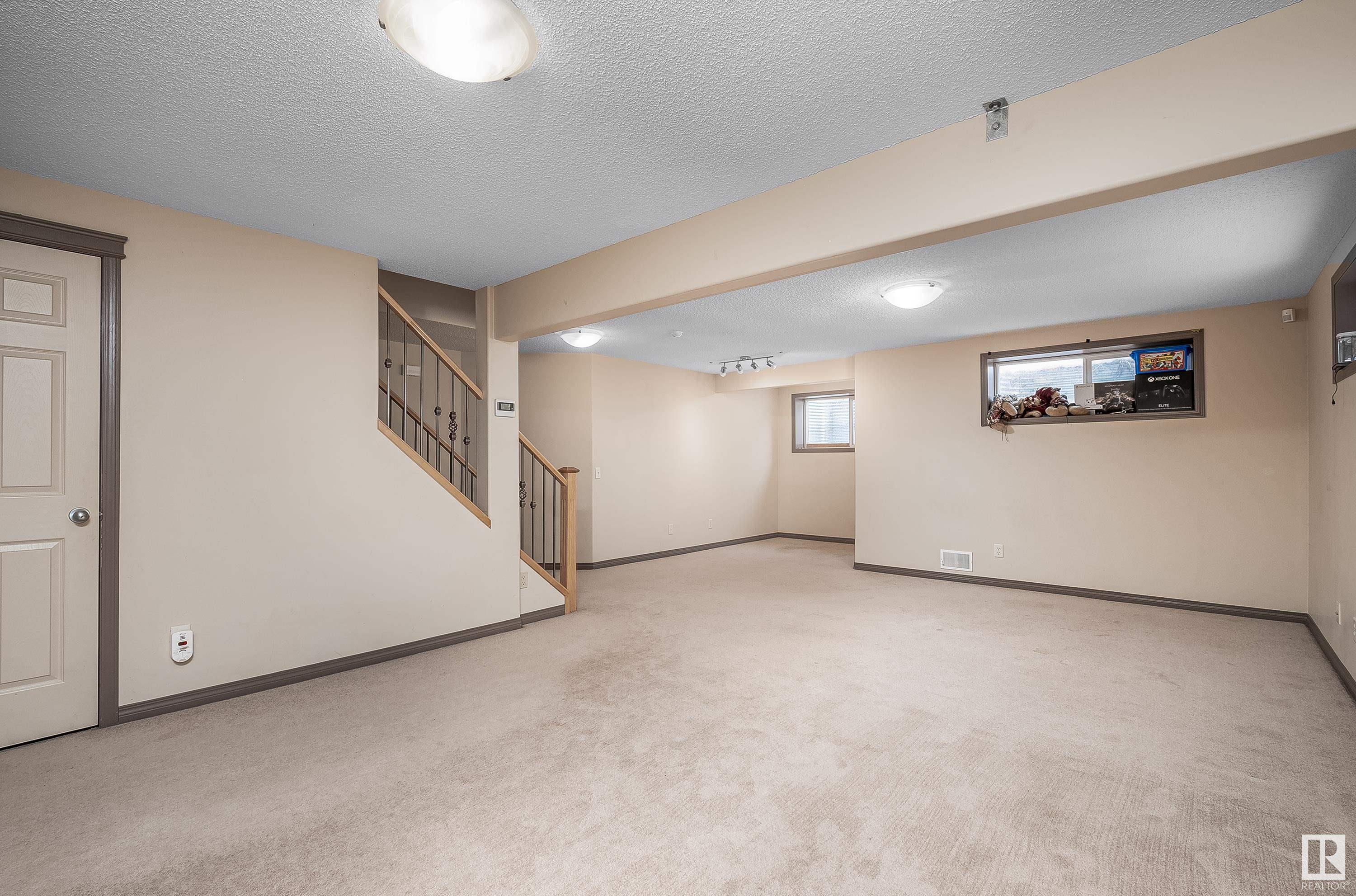      5639 204 ST NW , Edmonton,  ,T6M 2Z5 ;  Listing Number: MLS E4420937