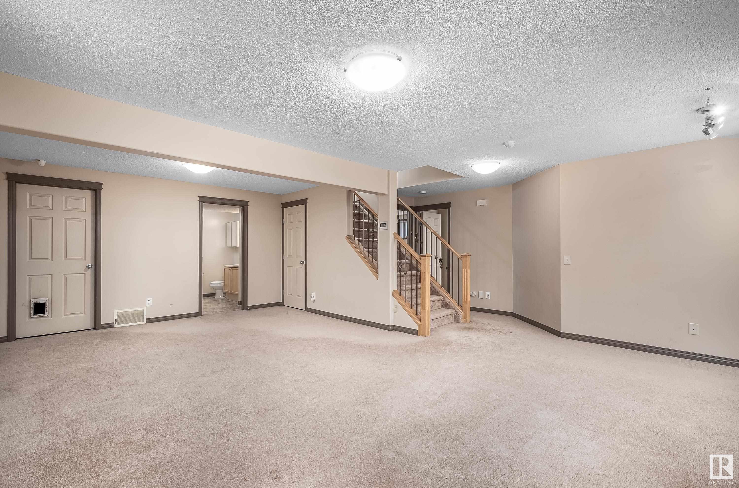      5639 204 ST NW , Edmonton,  ,T6M 2Z5 ;  Listing Number: MLS E4420937