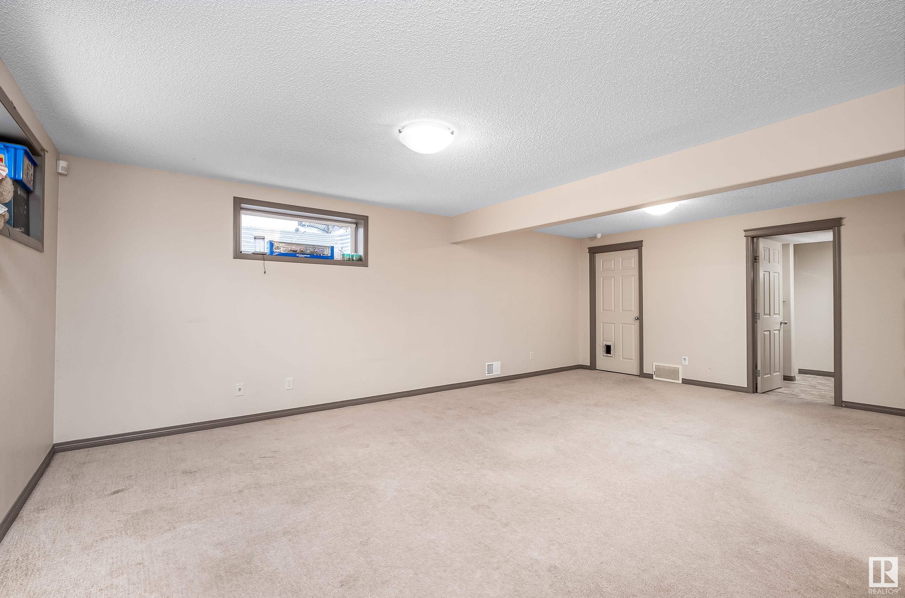     5639 204 ST NW , Edmonton,  ,T6M 2Z5 ;  Listing Number: MLS E4420937