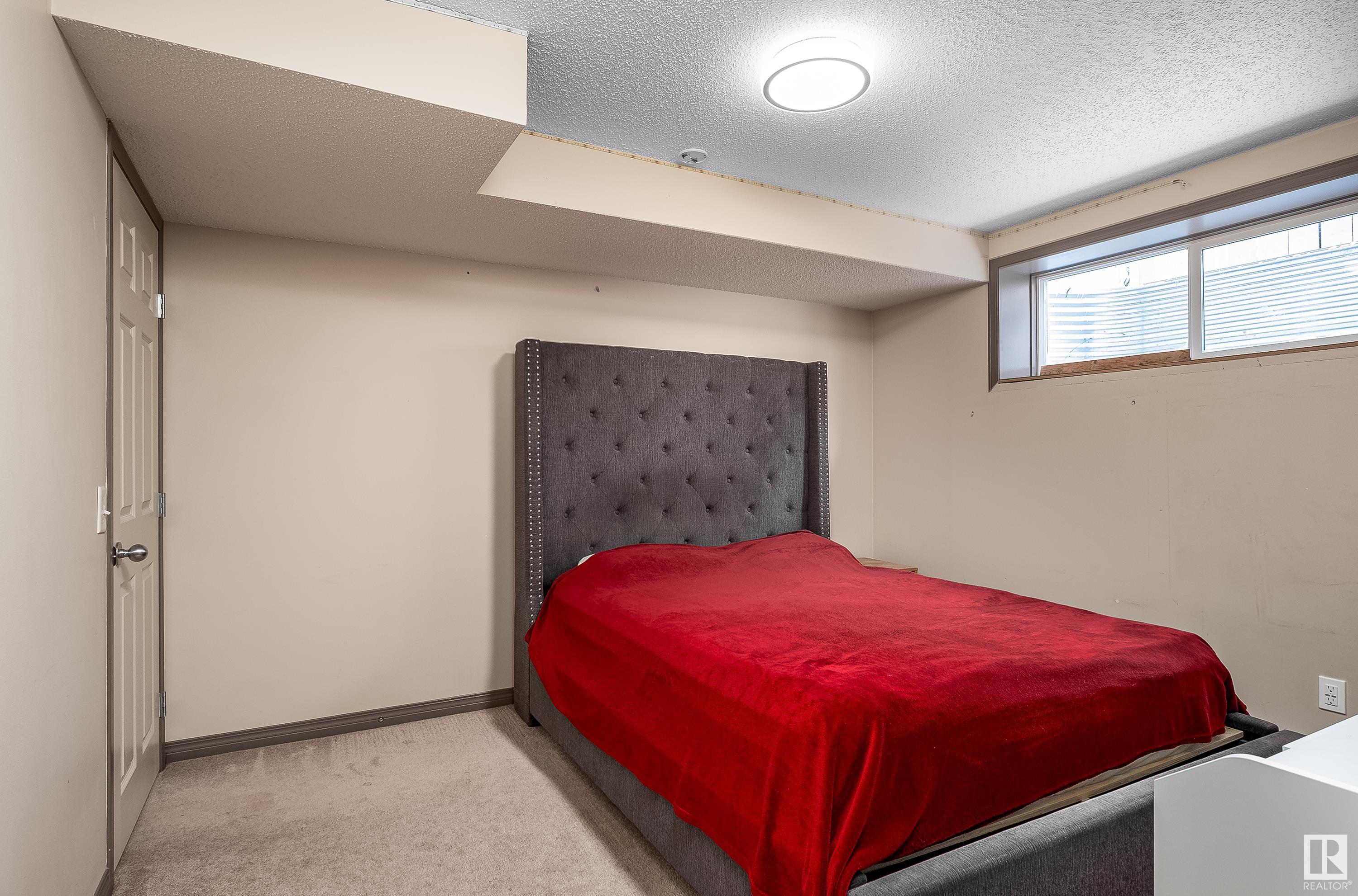      5639 204 ST NW , Edmonton,  ,T6M 2Z5 ;  Listing Number: MLS E4420937
