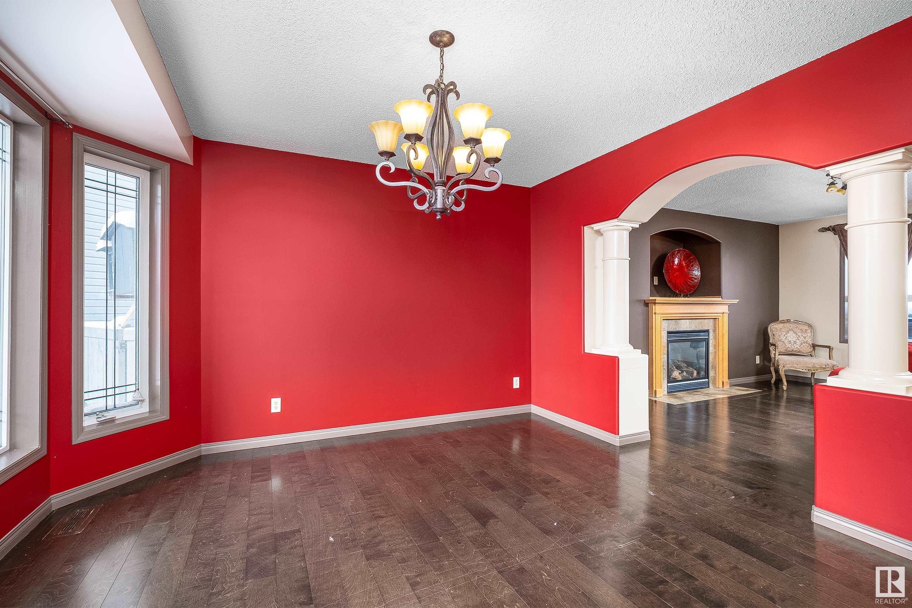      5639 204 ST NW , Edmonton,  ,T6M 2Z5 ;  Listing Number: MLS E4420937