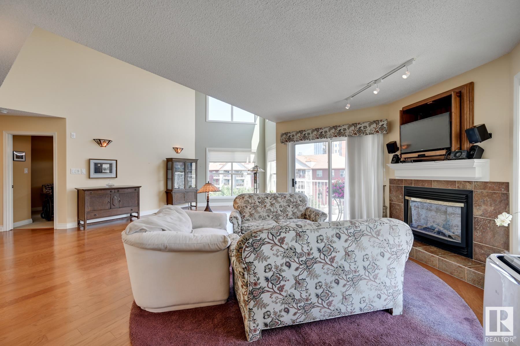      #504 10221 111 ST NW , Edmonton,  ,T5K 2W5 ;  Listing Number: MLS E4420945
