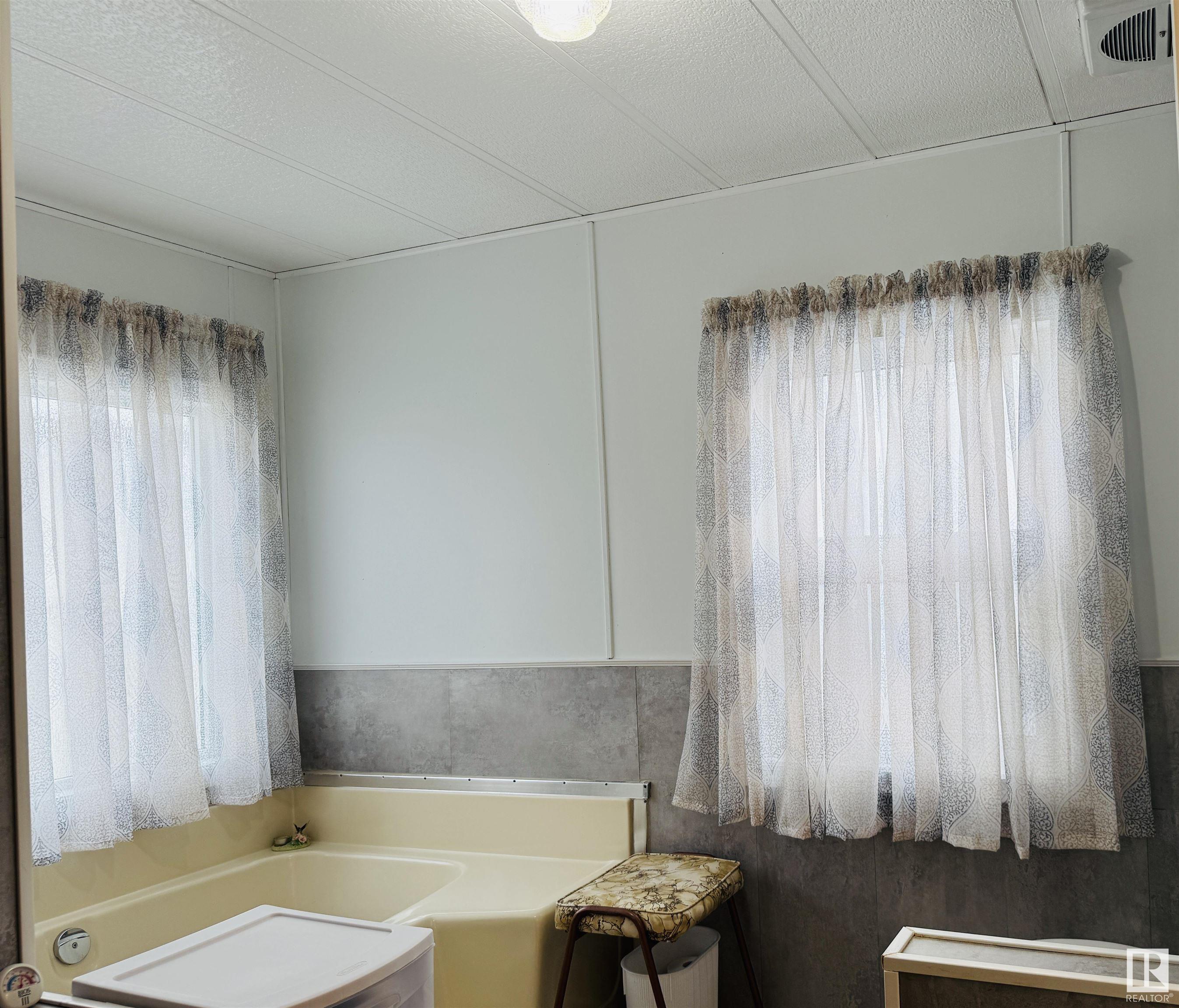      #28 12604 153 AV NW , Edmonton,  ,T5X 4M7 ;  Listing Number: MLS E4420948