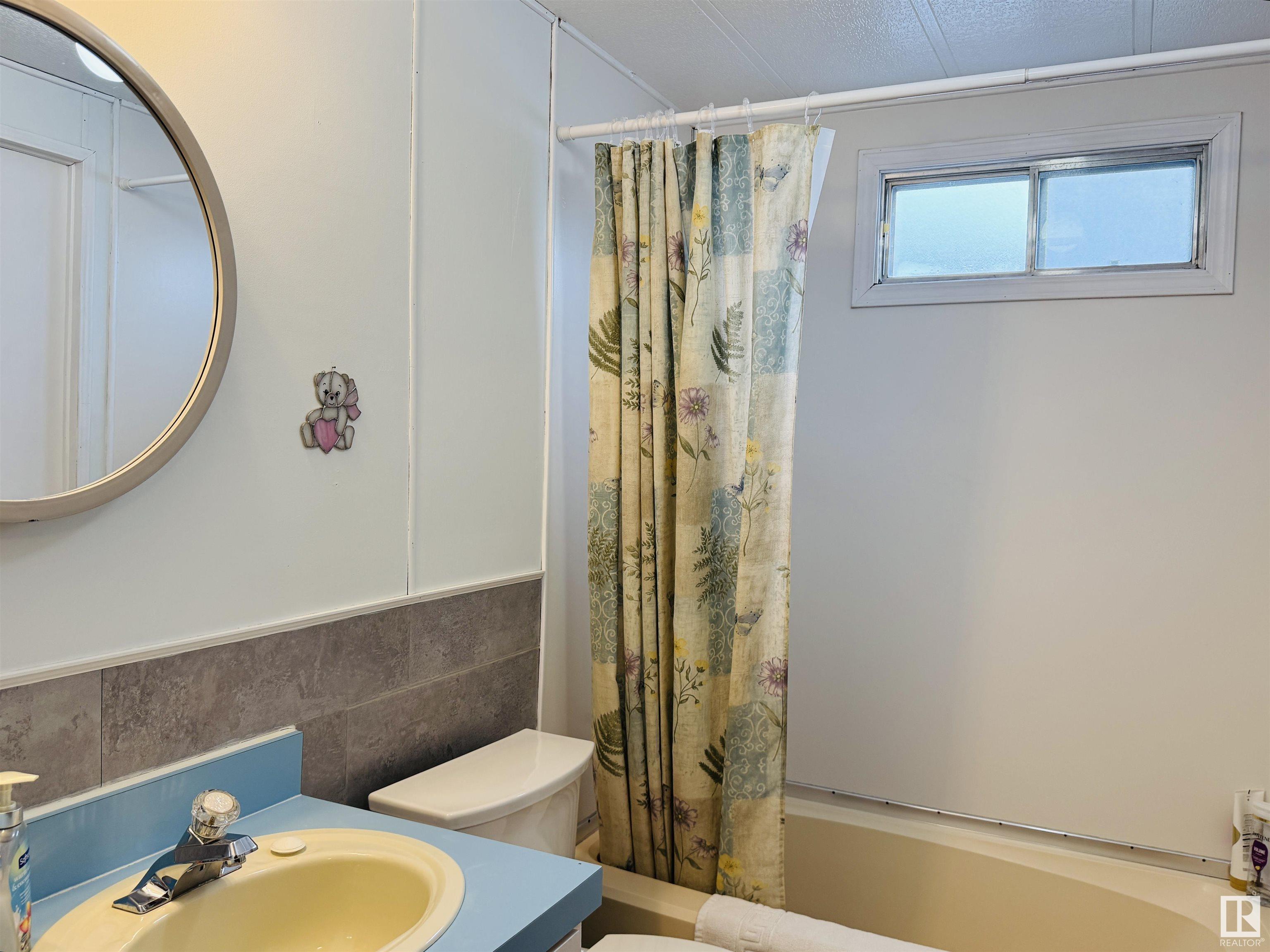      #28 12604 153 AV NW , Edmonton,  ,T5X 4M7 ;  Listing Number: MLS E4420948