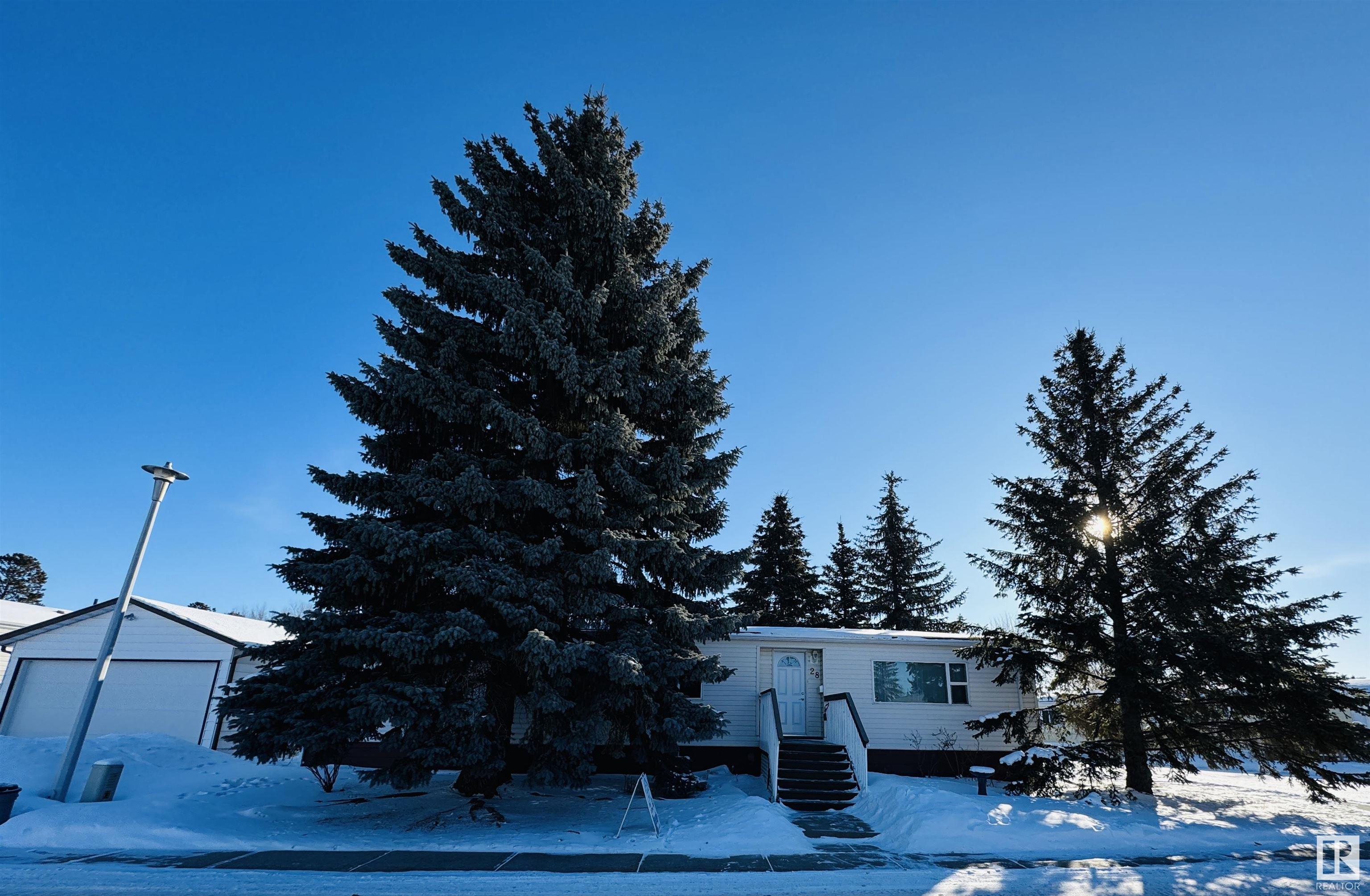      #28 12604 153 AV NW , Edmonton,  ,T5X 4M7 ;  Listing Number: MLS E4420948