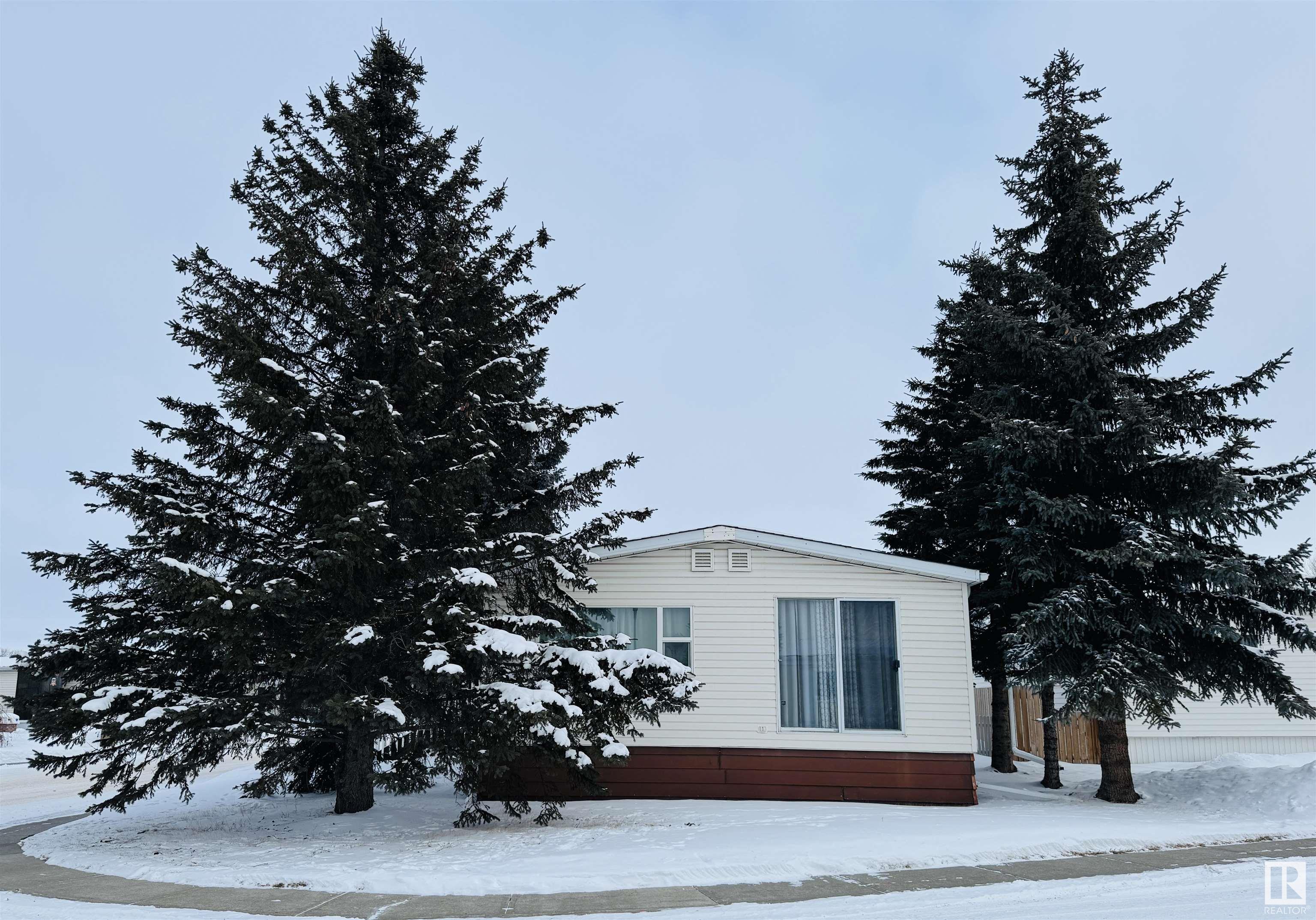      #28 12604 153 AV NW , Edmonton,  ,T5X 4M7 ;  Listing Number: MLS E4420948