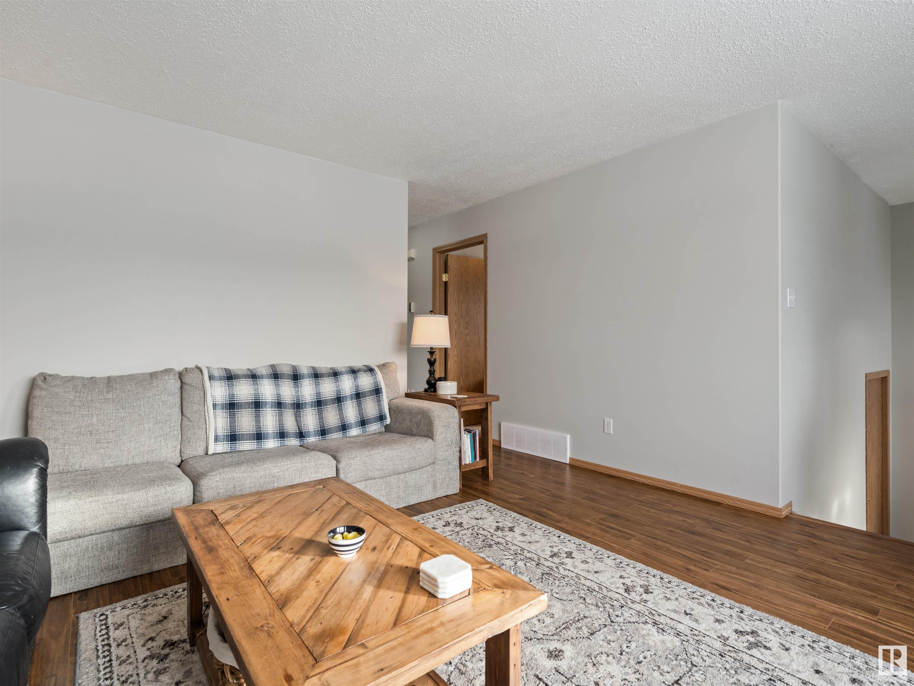      1310 8 AV , Cold Lake,  ,T9M 1N6 ;  Listing Number: MLS E4420950