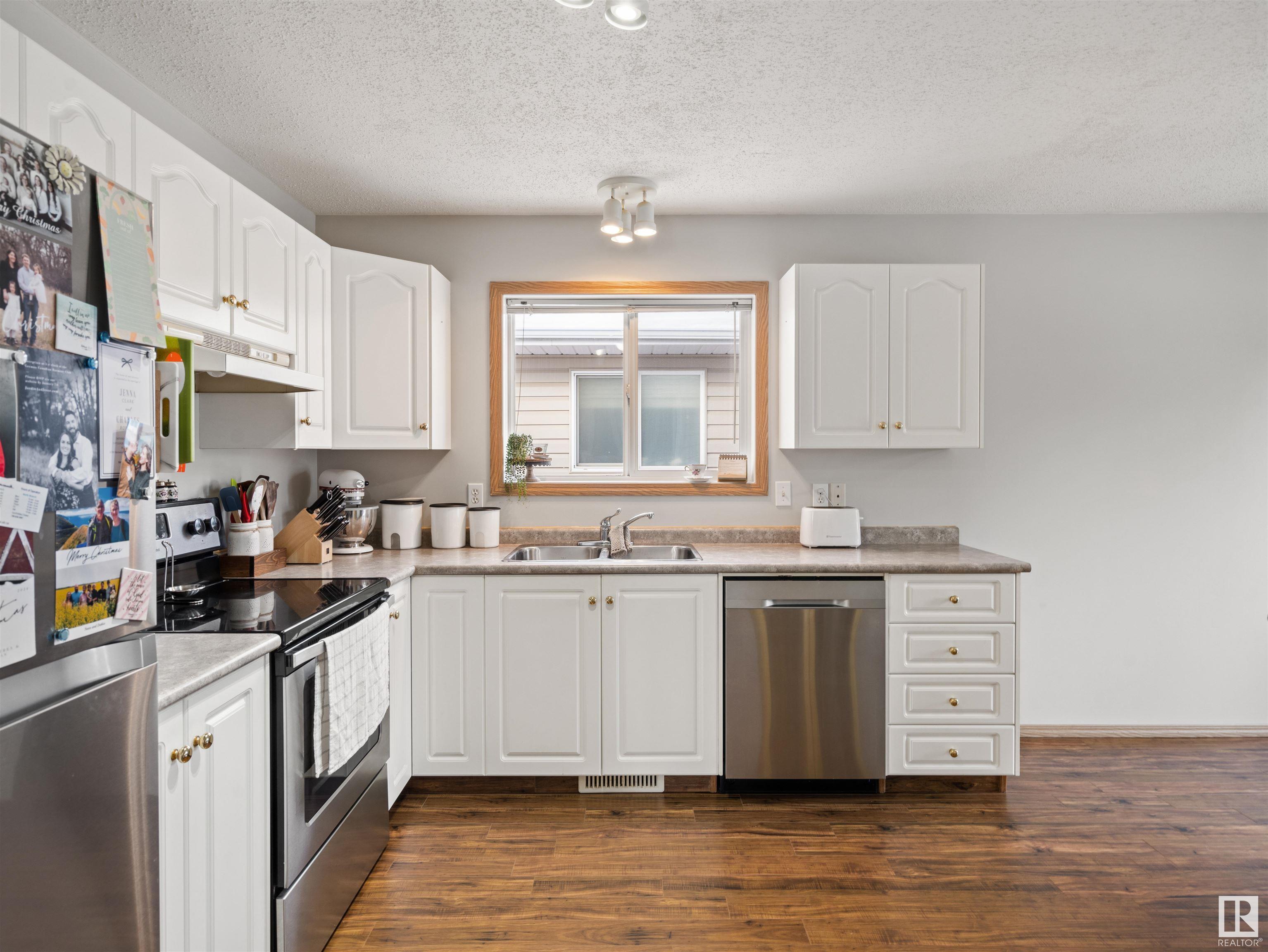      1310 8 AV , Cold Lake,  ,T9M 1N6 ;  Listing Number: MLS E4420950
