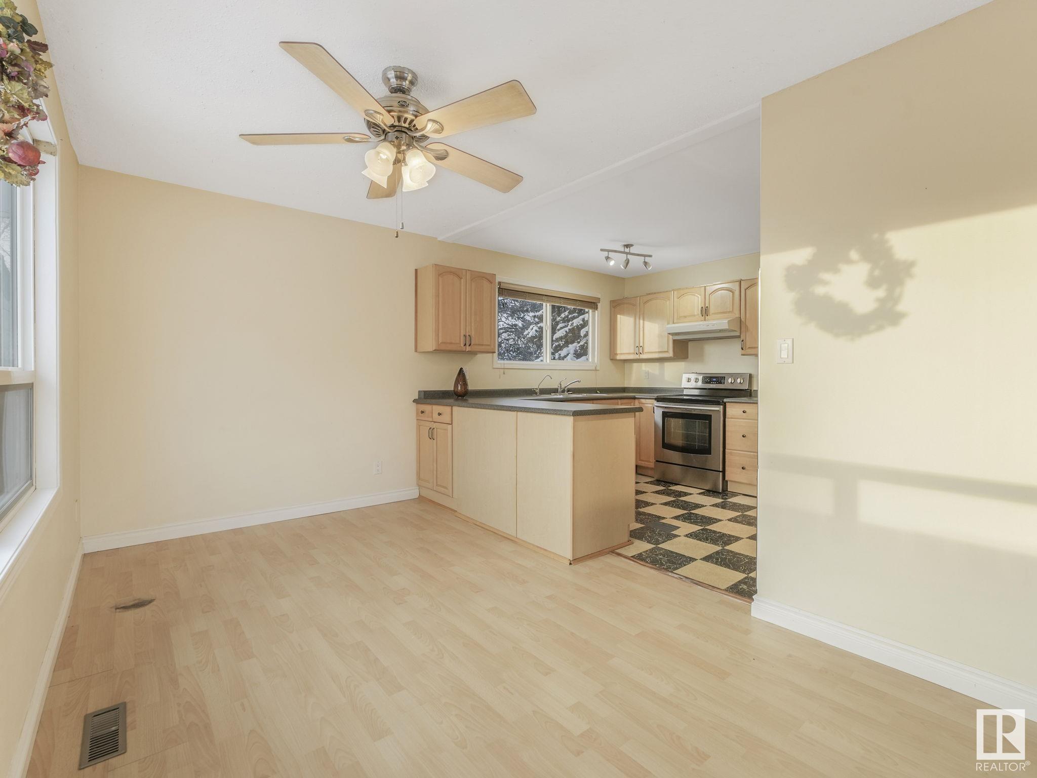      141 HOMESTEAD CR NW , Edmonton,  ,T5A 2Y1 ;  Listing Number: MLS E4420951