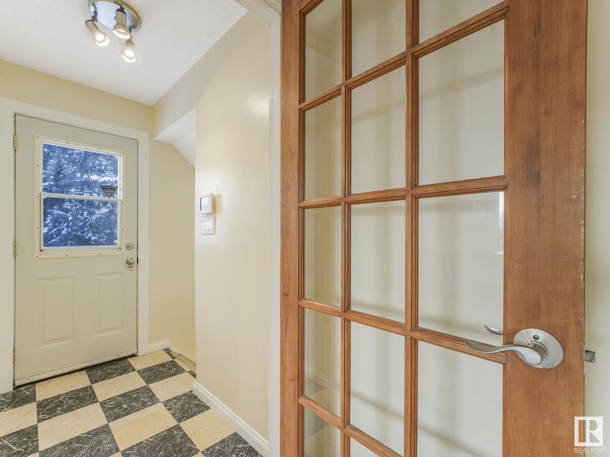      141 HOMESTEAD CR NW , Edmonton,  ,T5A 2Y1 ;  Listing Number: MLS E4420951