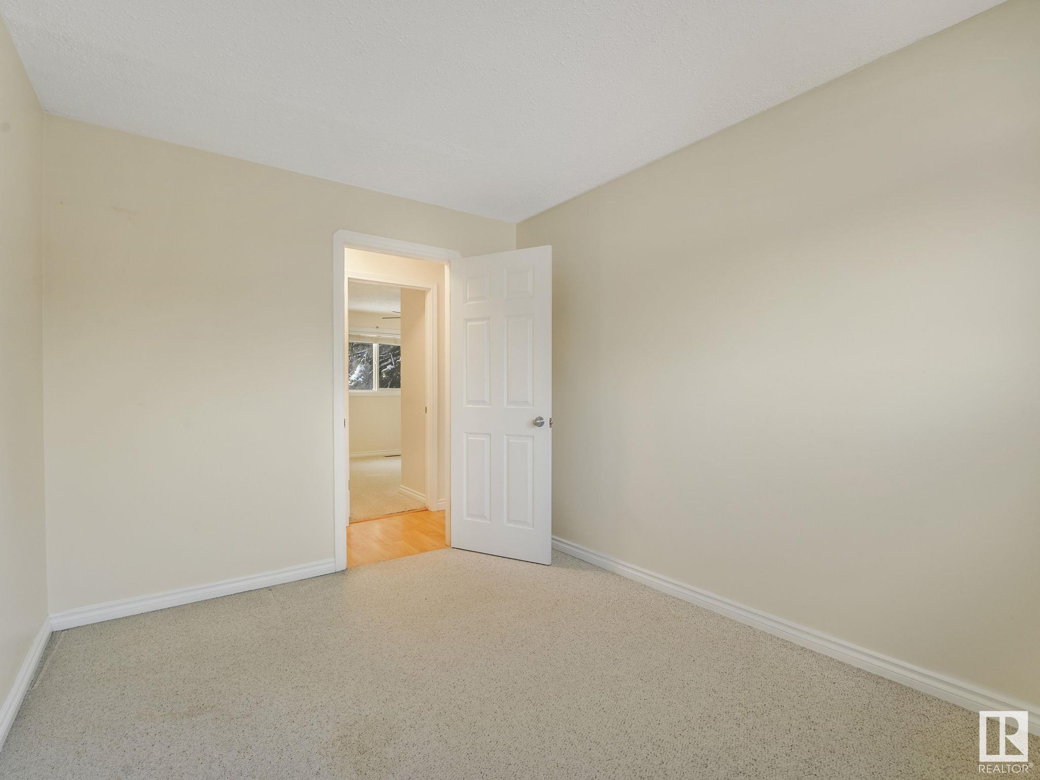      141 HOMESTEAD CR NW , Edmonton,  ,T5A 2Y1 ;  Listing Number: MLS E4420951