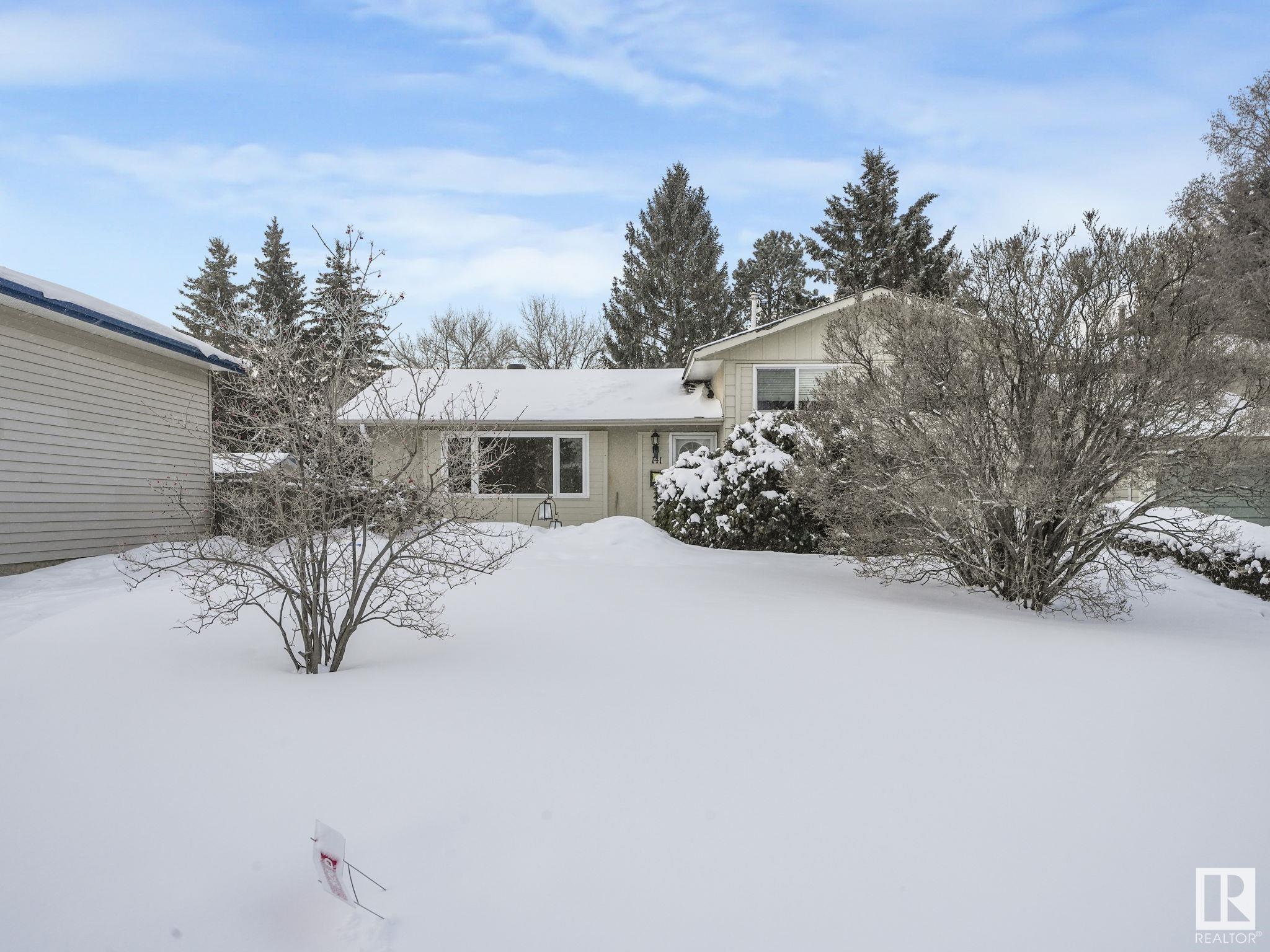      141 HOMESTEAD CR NW , Edmonton,  ,T5A 2Y1 ;  Listing Number: MLS E4420951