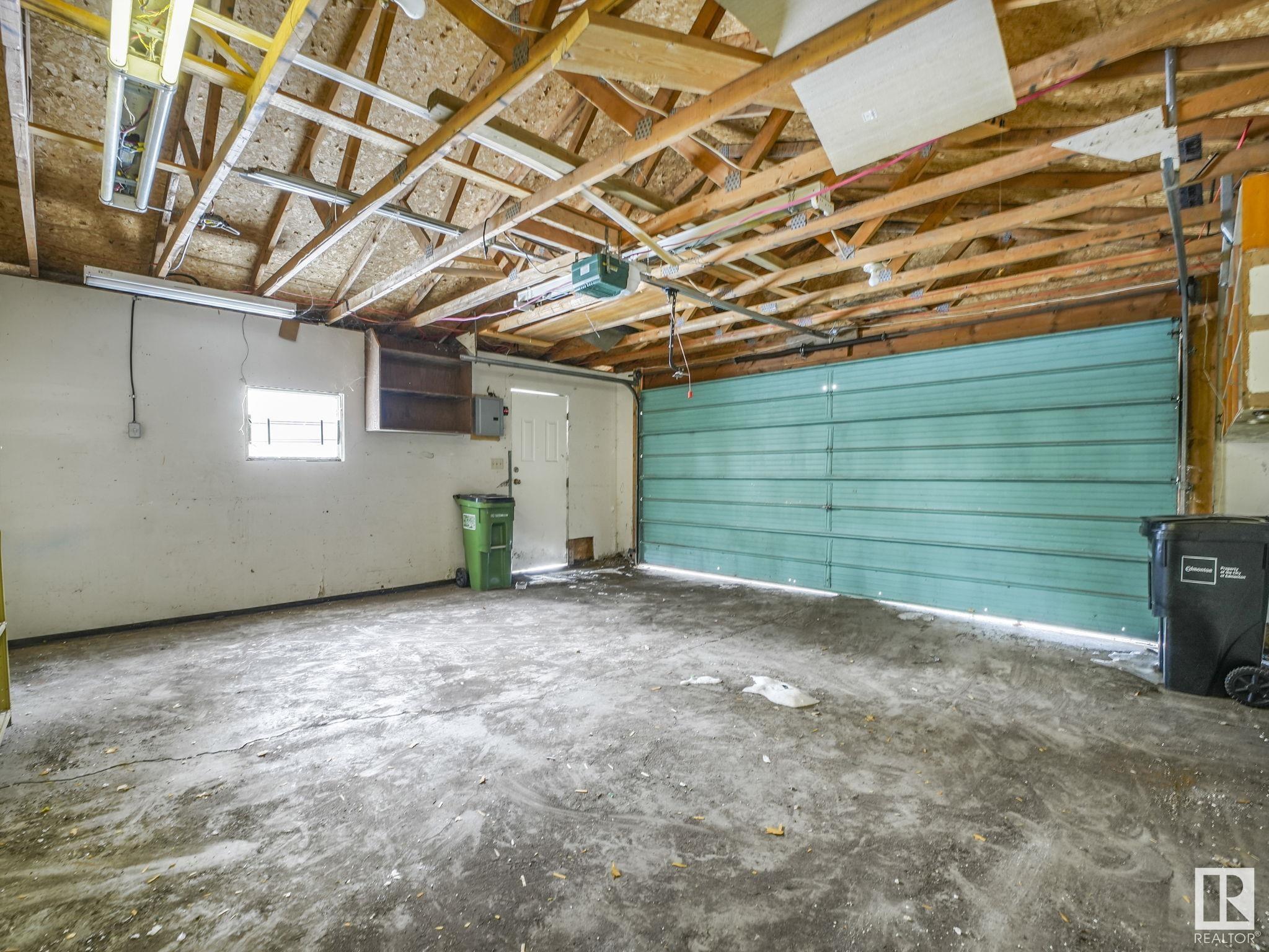      141 HOMESTEAD CR NW , Edmonton,  ,T5A 2Y1 ;  Listing Number: MLS E4420951