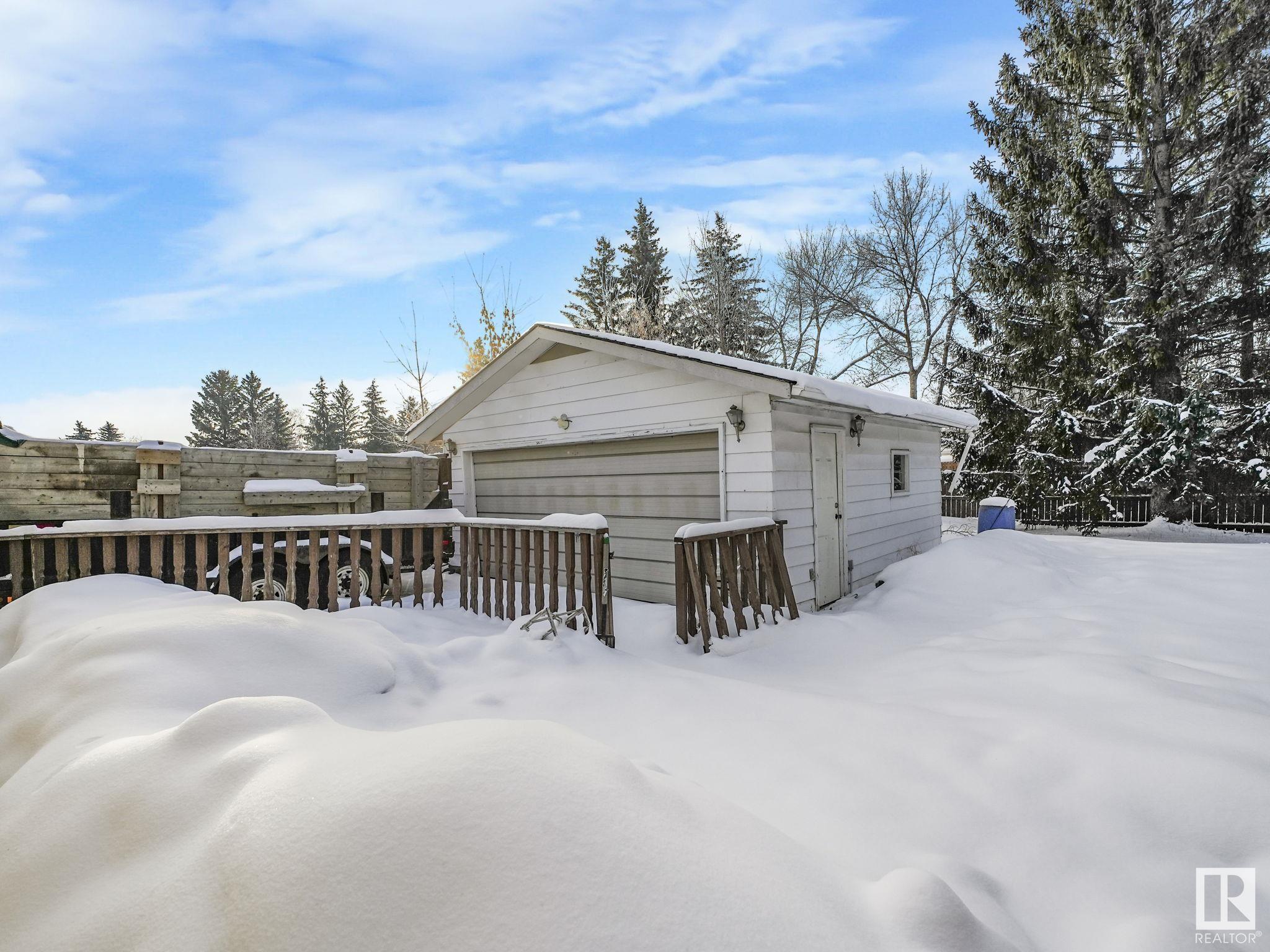      141 HOMESTEAD CR NW , Edmonton,  ,T5A 2Y1 ;  Listing Number: MLS E4420951