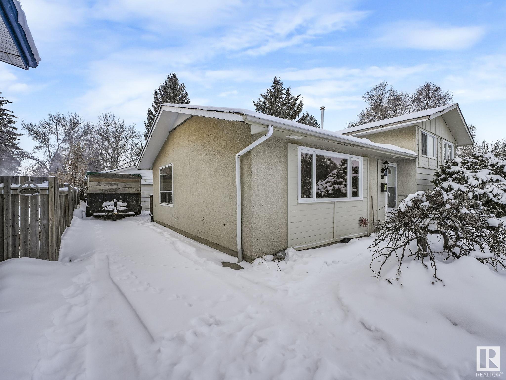      141 HOMESTEAD CR NW , Edmonton,  ,T5A 2Y1 ;  Listing Number: MLS E4420951