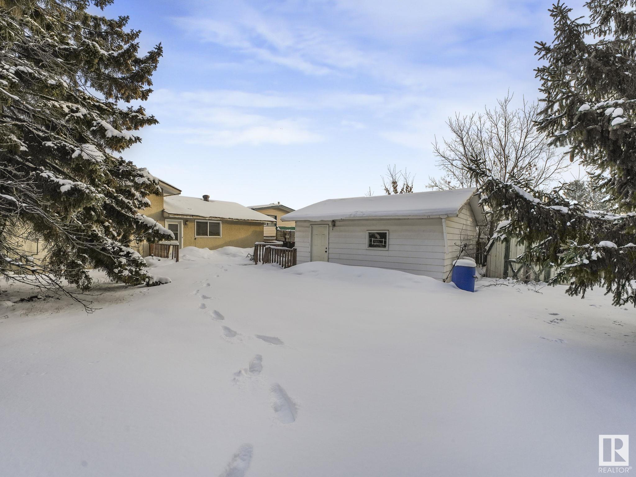      141 HOMESTEAD CR NW , Edmonton,  ,T5A 2Y1 ;  Listing Number: MLS E4420951