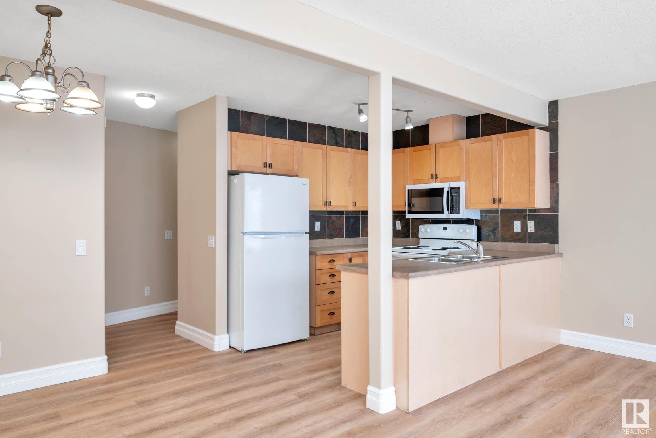      #70 16823 84 ST NW , Edmonton,  ,T5Z 3S4 ;  Listing Number: MLS E4420952
