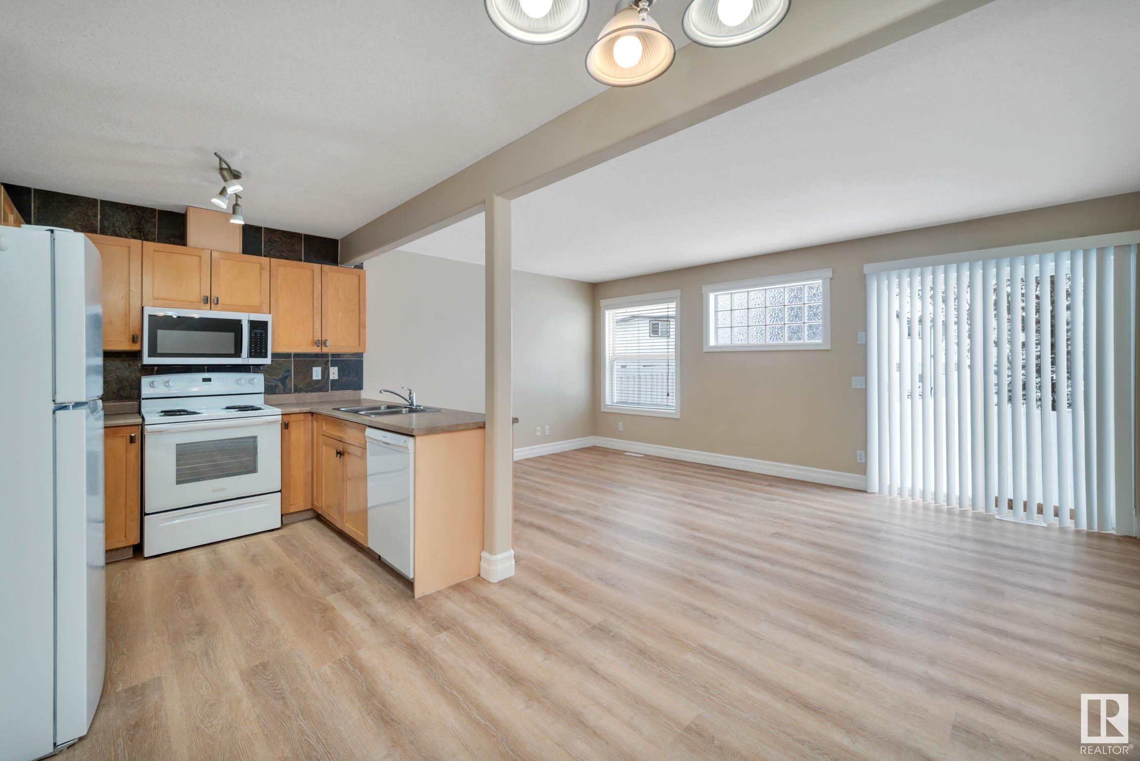      #70 16823 84 ST NW , Edmonton,  ,T5Z 3S4 ;  Listing Number: MLS E4420952