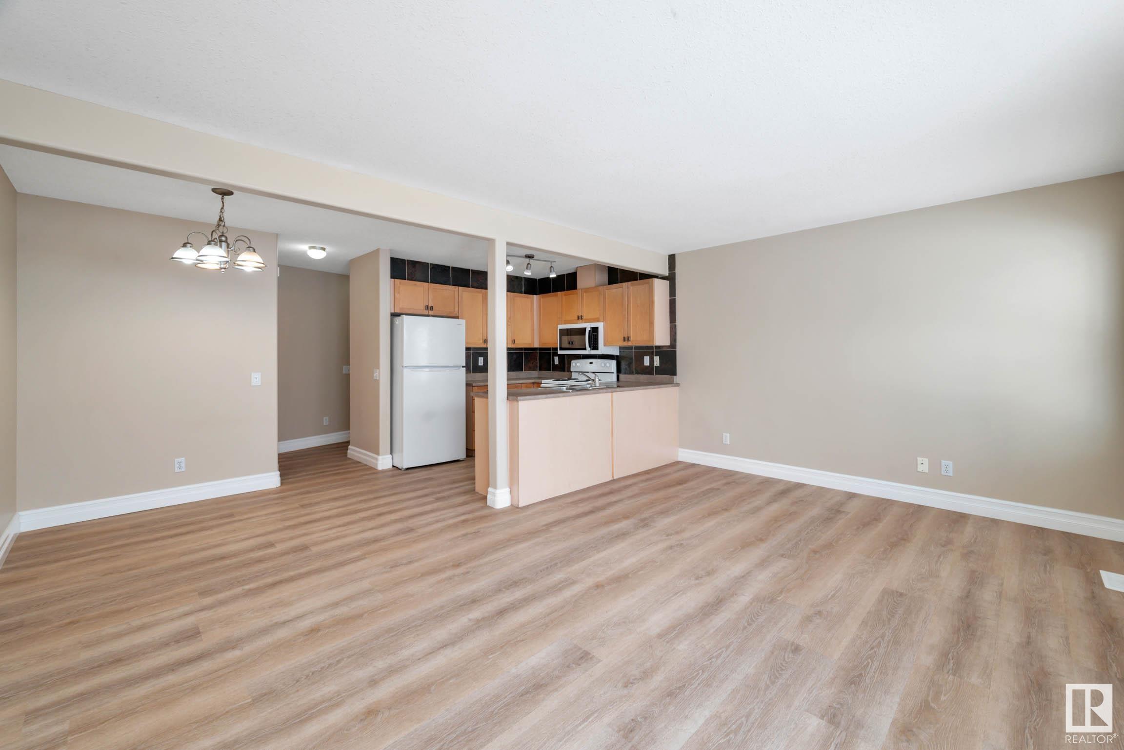      #70 16823 84 ST NW , Edmonton,  ,T5Z 3S4 ;  Listing Number: MLS E4420952