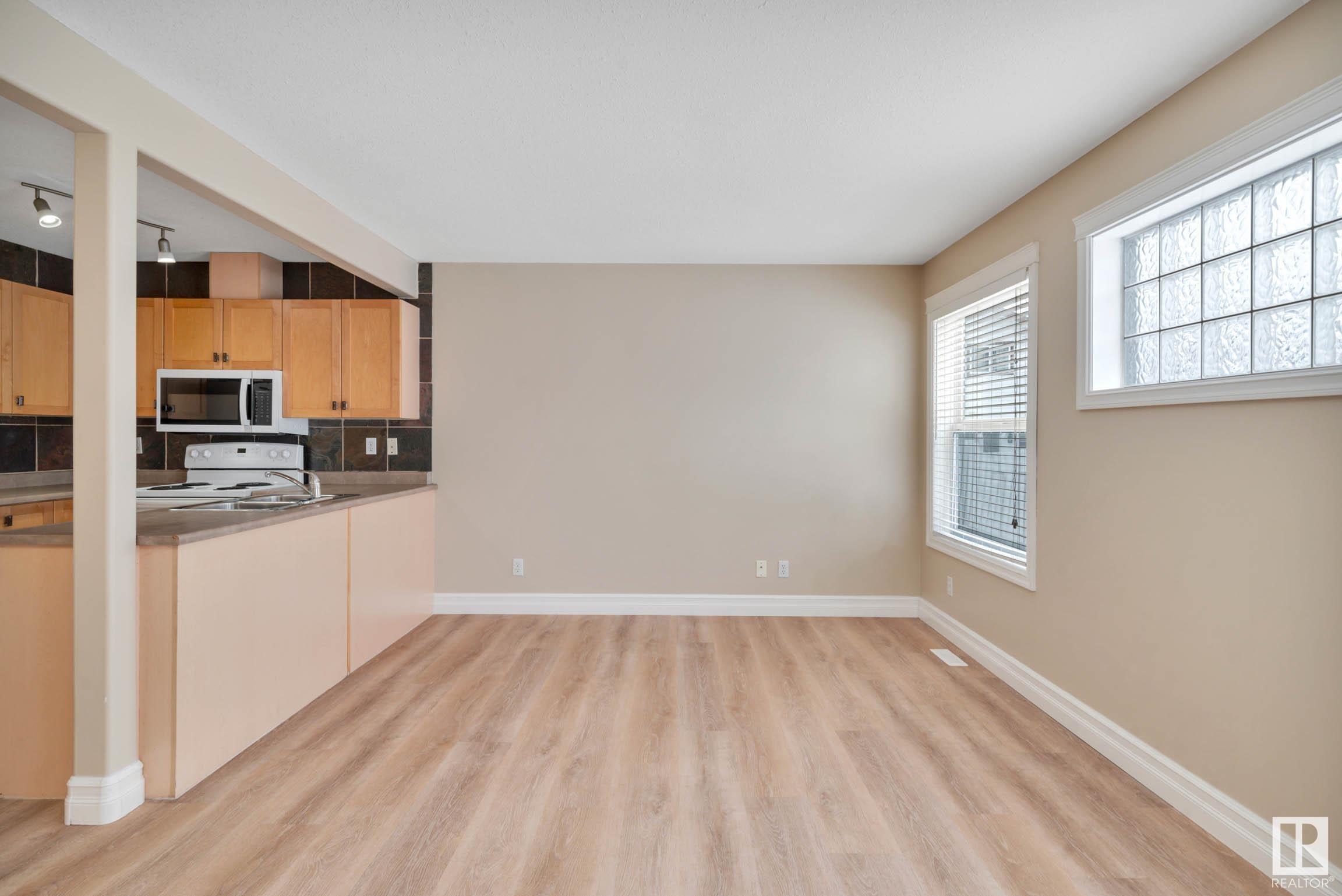      #70 16823 84 ST NW , Edmonton,  ,T5Z 3S4 ;  Listing Number: MLS E4420952