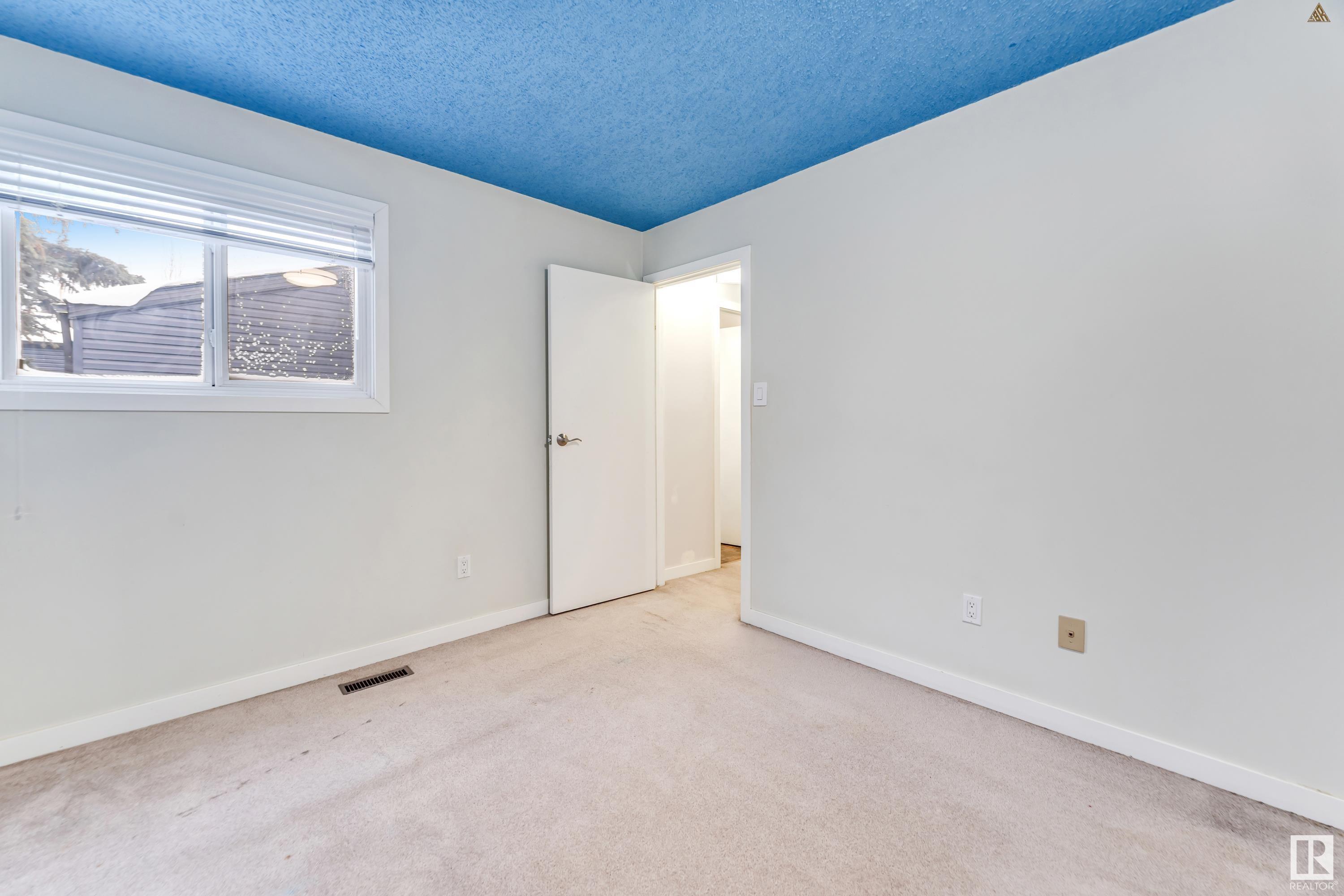      3538 42 ST NW , Edmonton,  ,T6L 5A1 ;  Listing Number: MLS E4420957