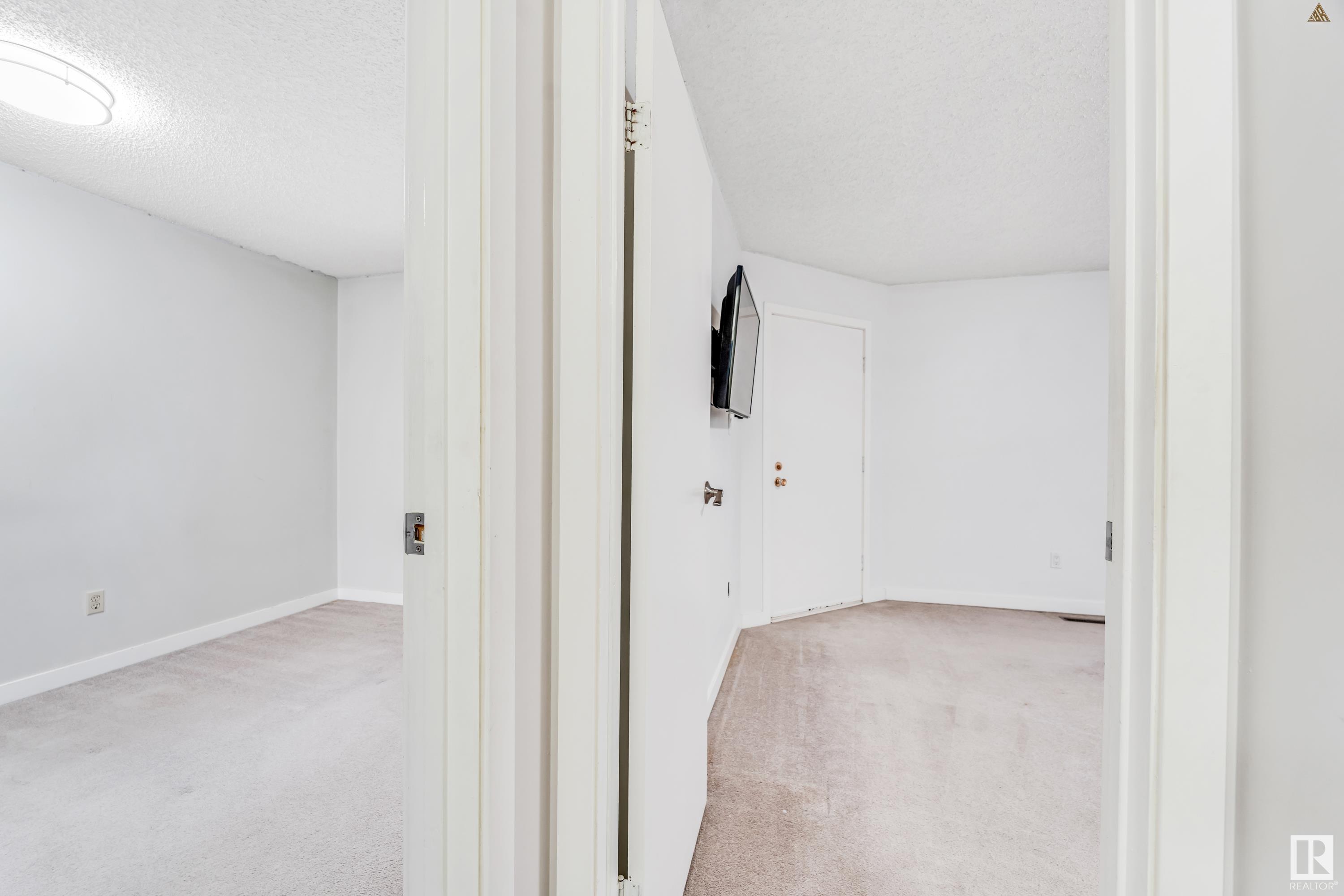      3538 42 ST NW , Edmonton,  ,T6L 5A1 ;  Listing Number: MLS E4420957