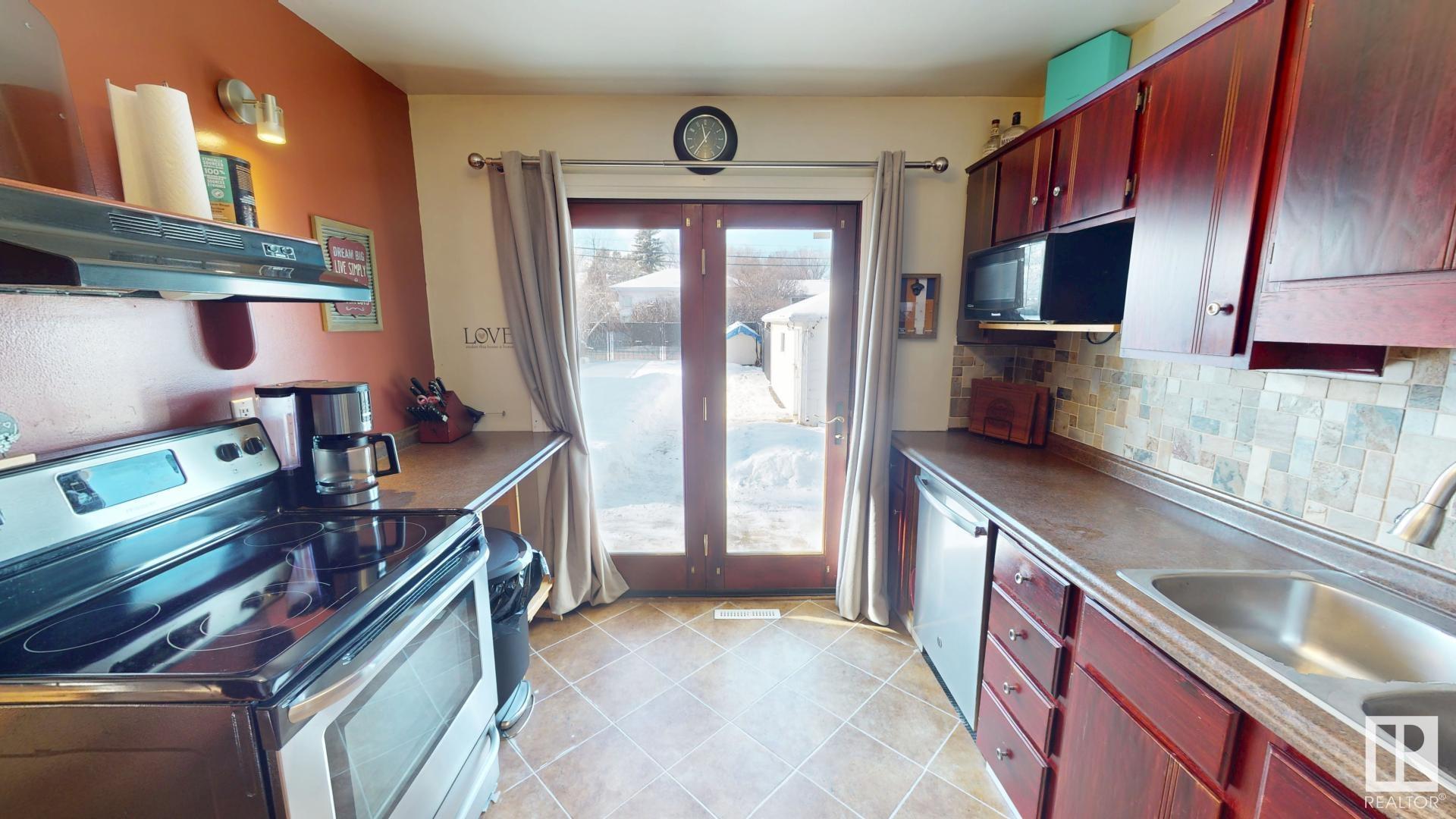      5028 46 ST , Drayton Valley,  ,T7A 1C6 ;  Listing Number: MLS E4420962