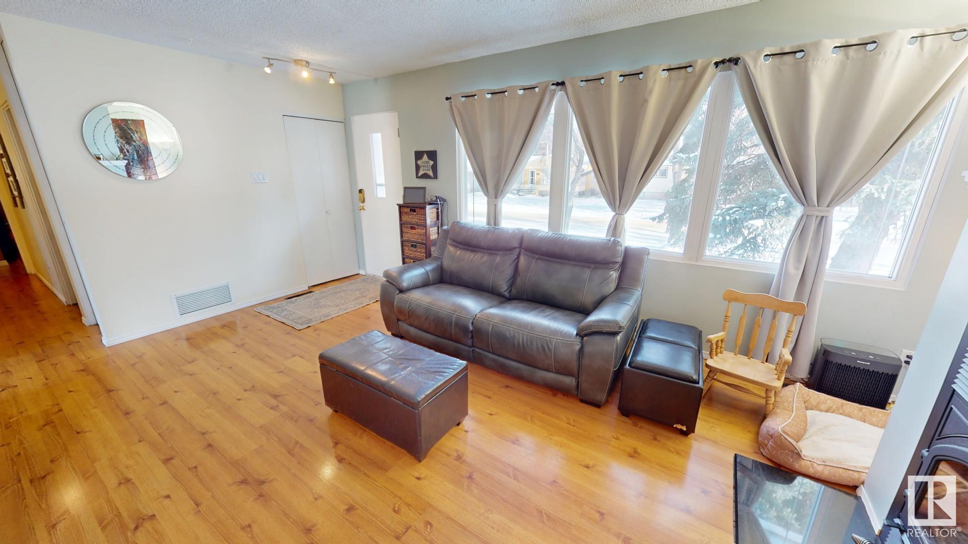      5028 46 ST , Drayton Valley,  ,T7A 1C6 ;  Listing Number: MLS E4420962